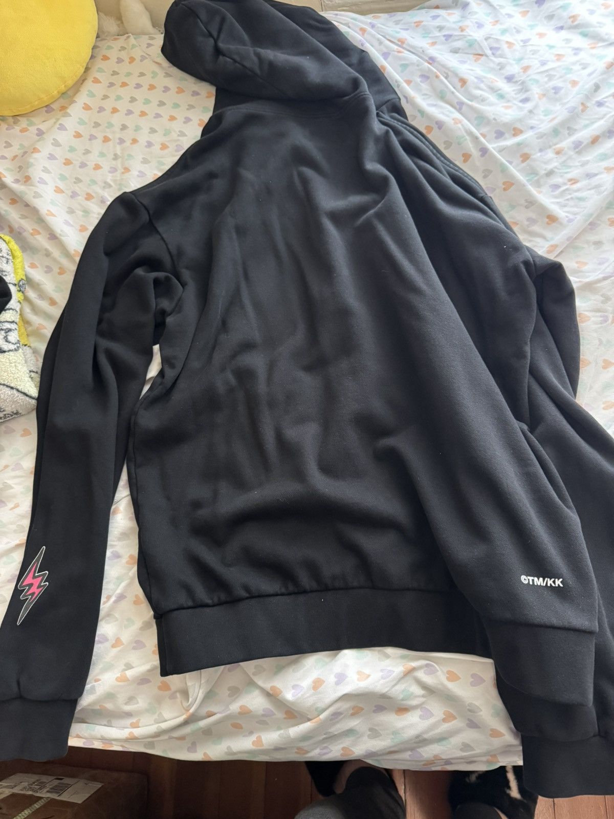 J Balvin × Takashi Murakami J Balvin x Takashi Murakami Rojo Large Flower Hoodie Black Size US M / EU 48-50 / 2 - 2 Thumbnail