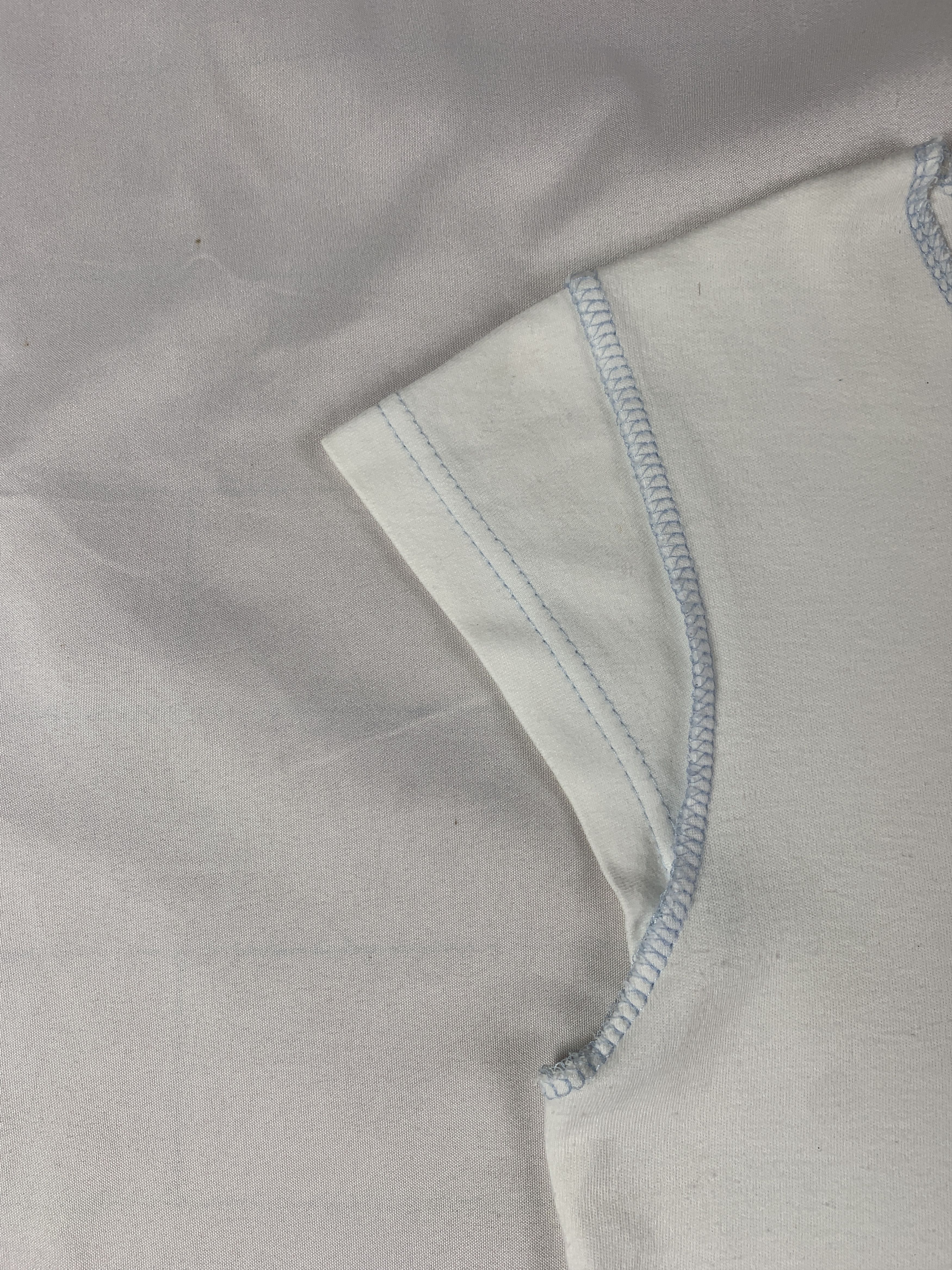 Japanese Brand No Jeans White Flower Spell Out Tee (S) Size S / US 4 / IT 40 - 5 Thumbnail