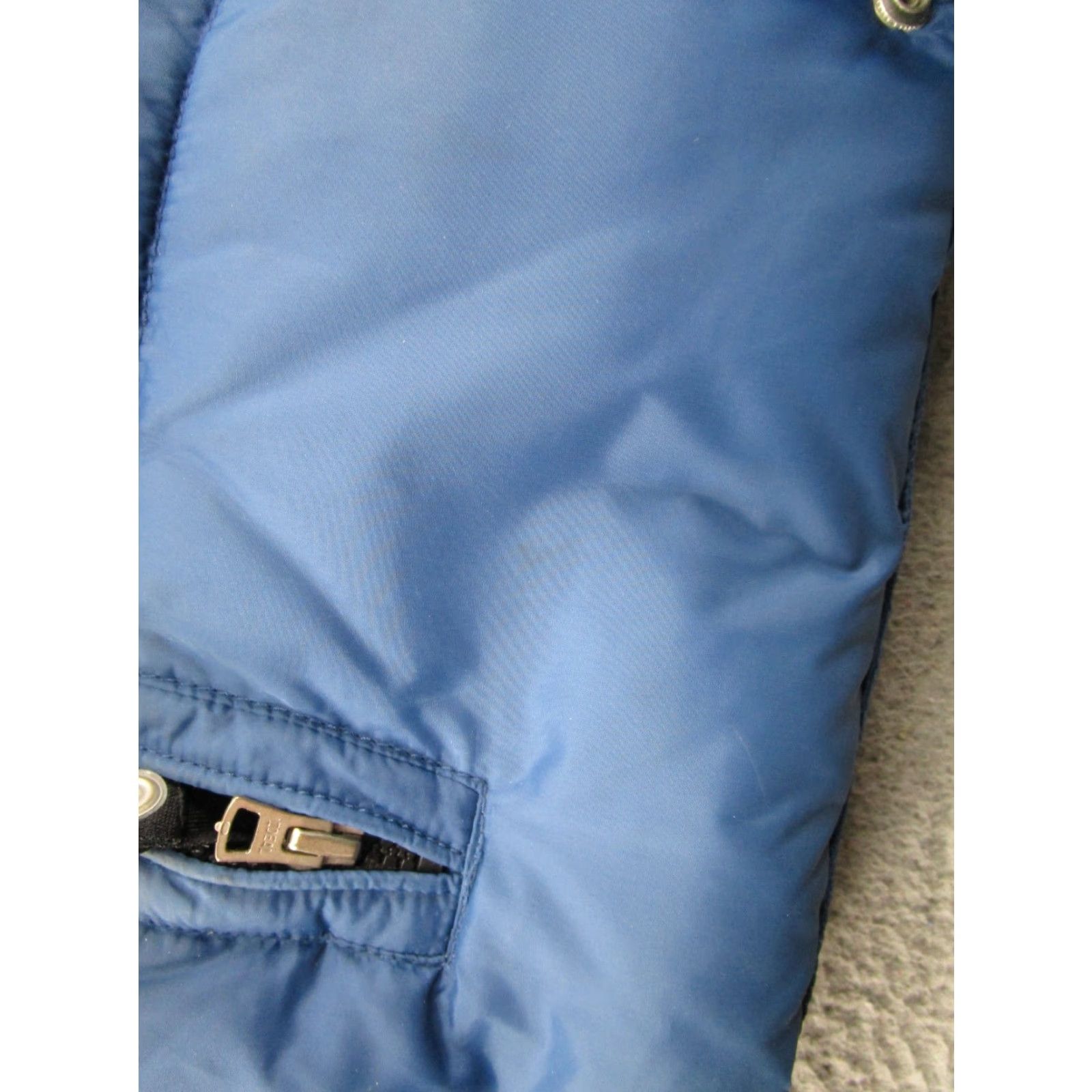 Old Navy Vintage Old Navy Vest Puffer Zip Front Snap Pockets Blue Size L Mens Casual Outdoor 90s Style Size US L / EU 52-54 / 3 - 4 Thumbnail