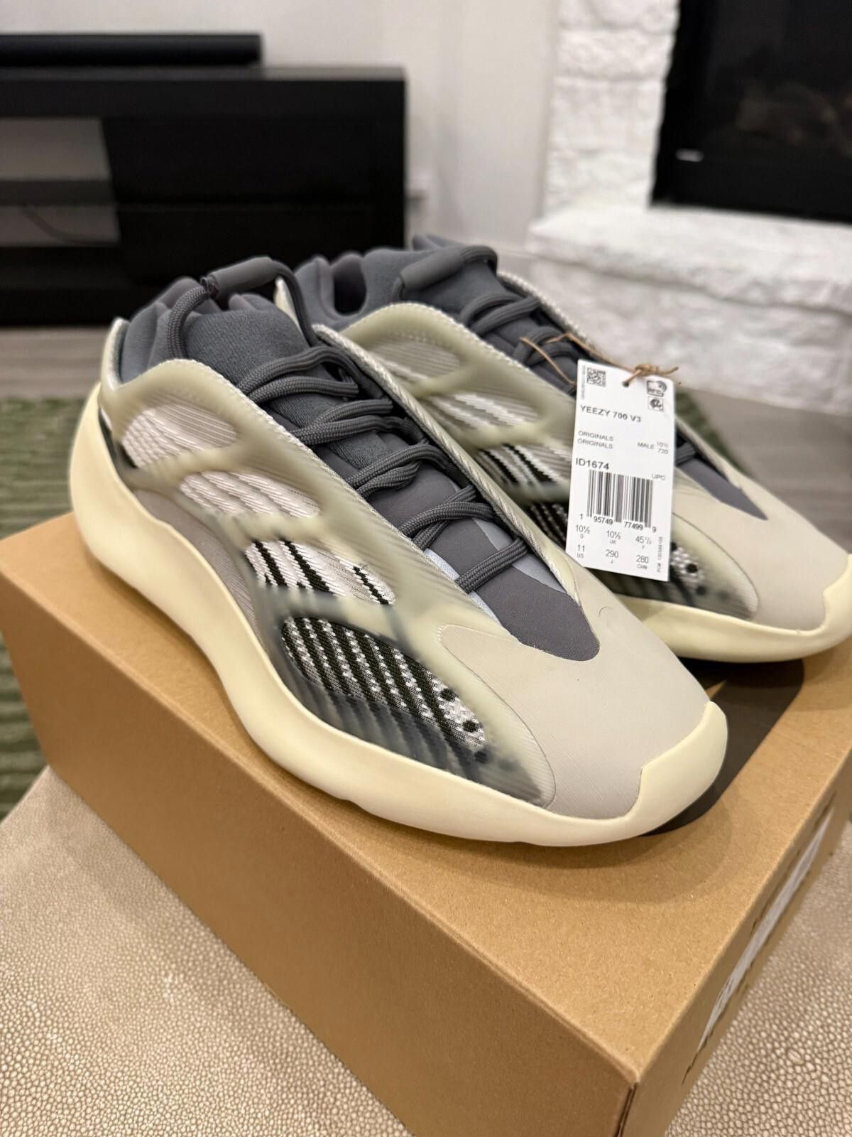 adidas yeezy 700v3 