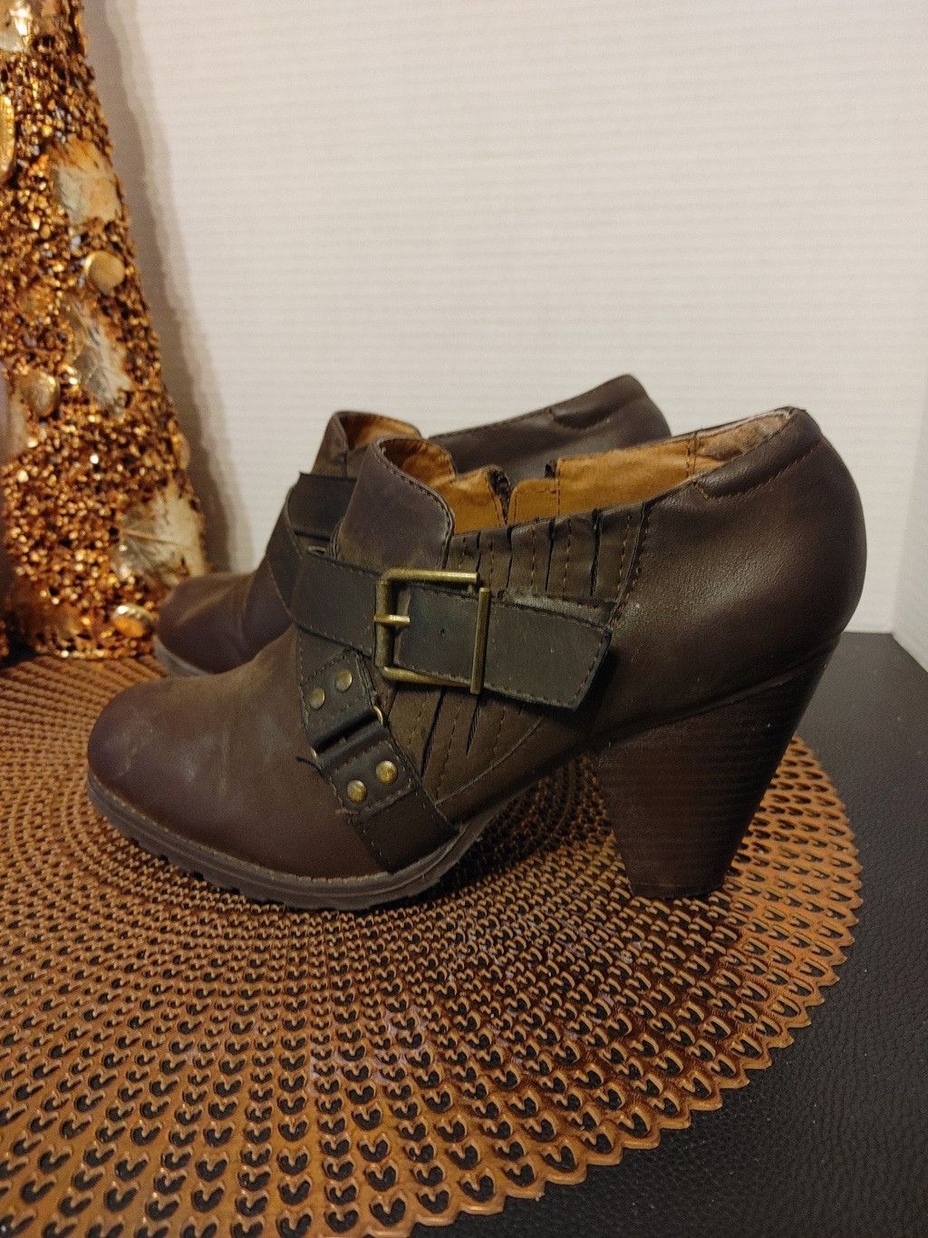 Crown Cap Crown Vintage Leather Ankle Bootie Size 10M Size US 10 / IT 40 - 1 Thumbnail
