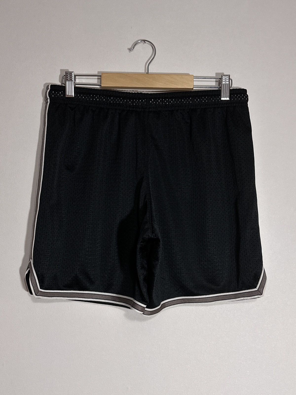 Nike Nike Athletic Women Running Shorts Y2K Size 27" / US 4 / IT 40 - 2 Thumbnail