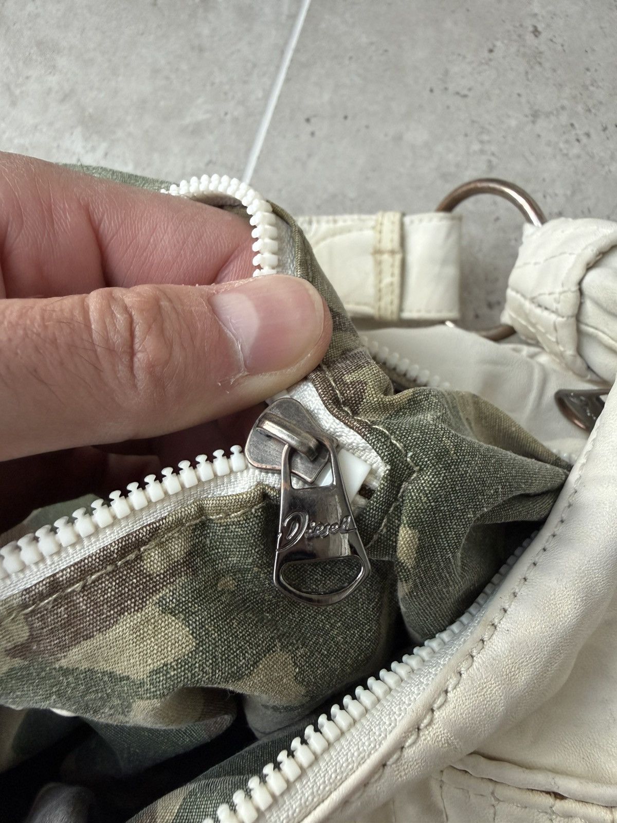 Diesel Vintage Y2K Diesel Camo Shoulder Bag Size ONE SIZE - 5 Thumbnail