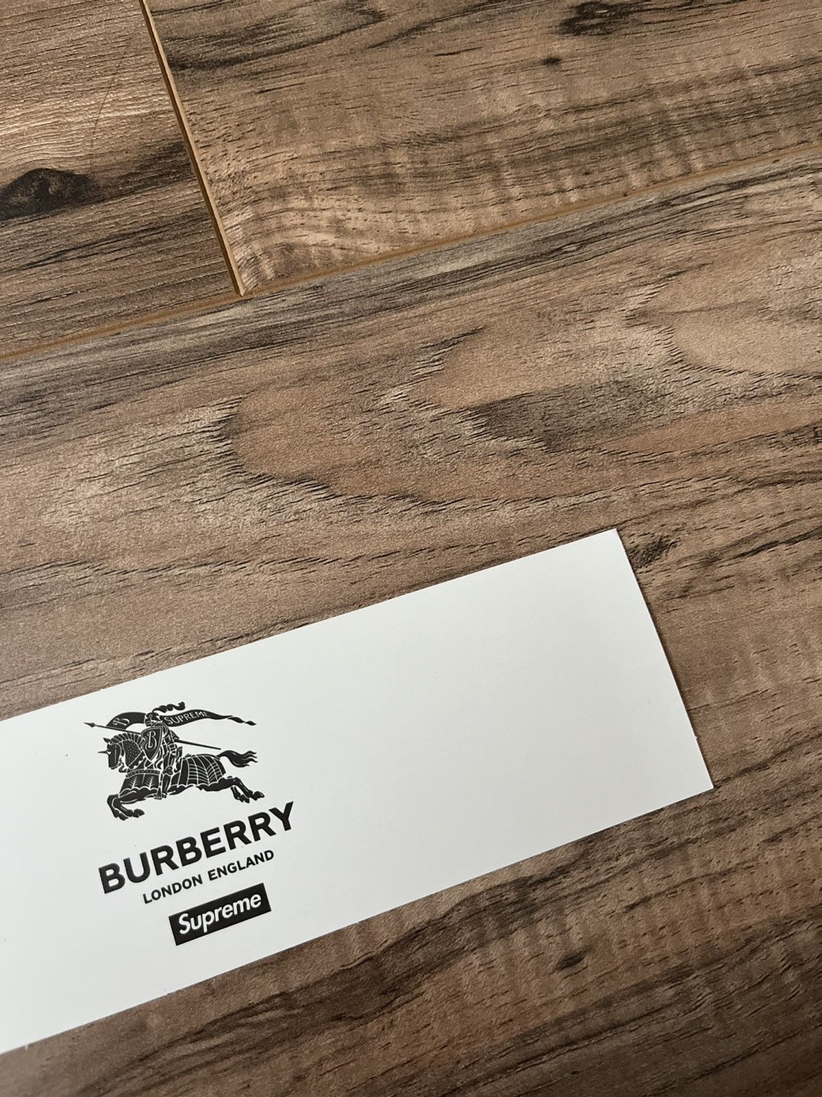 Burberry × Supreme Supreme Beige Burberry Box Logo Sticker Size ONE SIZE - 7 Thumbnail