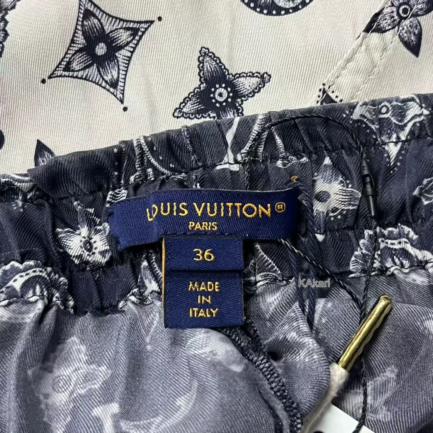 Louis Vuitton Louis Vuitton 2025 White Logo Mid-Rise Pants Size US 36 / EU 52 - 2 Thumbnail