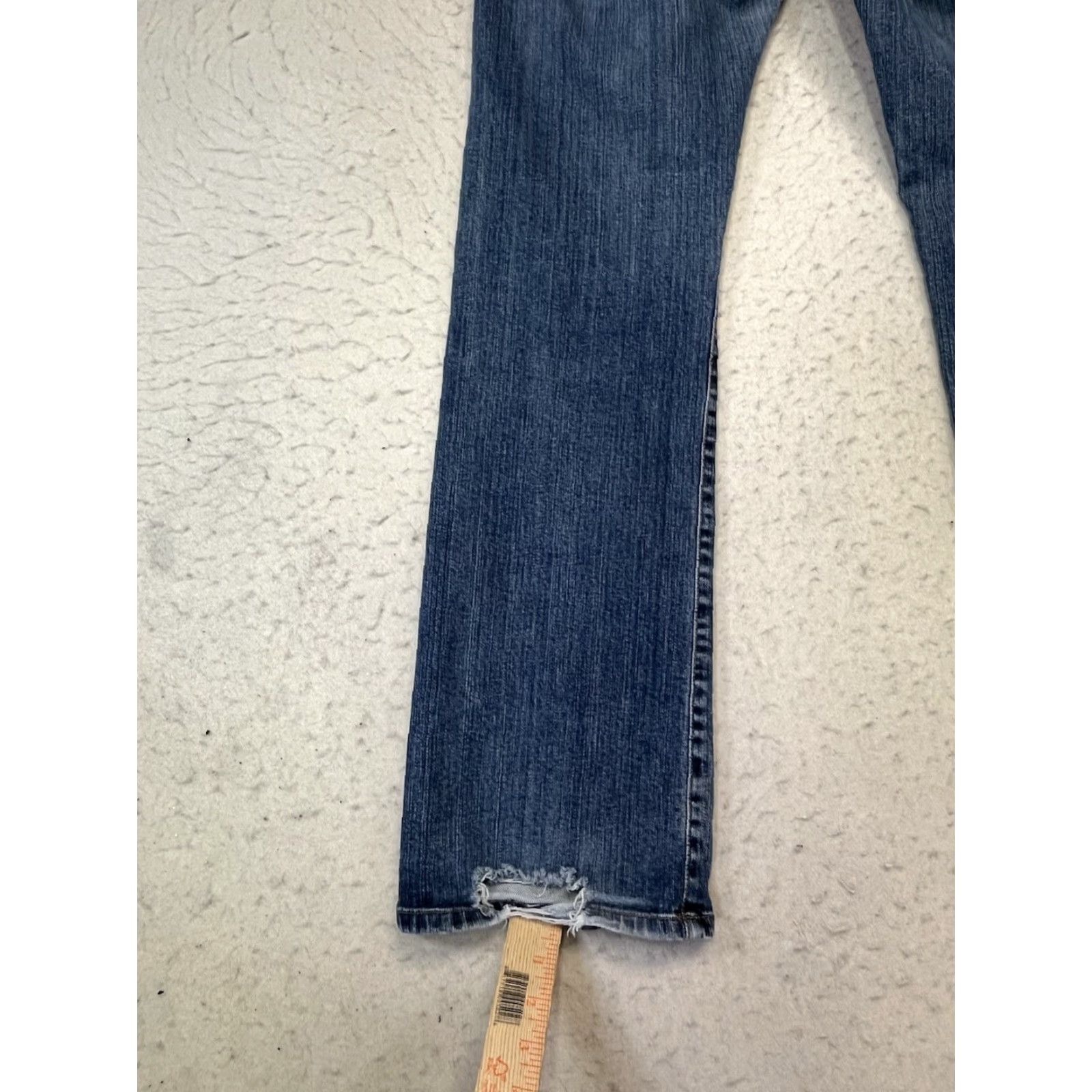 Lucky Brand VINTAGE Lucky Brand Jeans Womens Denim Classic Fit Straight Leg Sz 10/30 Distressed Blue Size 32" / US 10 / IT 46 - 7 Thumbnail