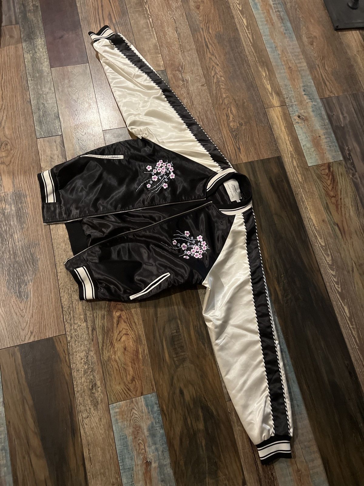 Japanese Brand × Vintage Japanese style satin jacket Size US M / EU 48-50 / 2 - 1 Thumbnail