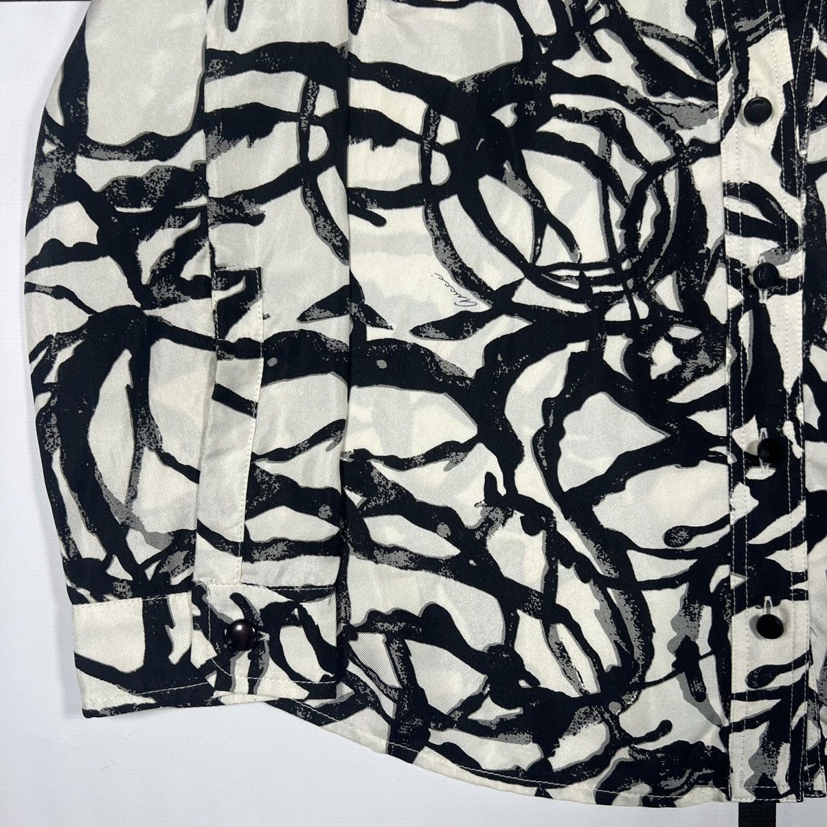 Gucci |[ SS07 Gucci Abstract Print Silk Button Up Blouse ]| Size XS / US 0-2 / IT 36-38 - 4 Thumbnail