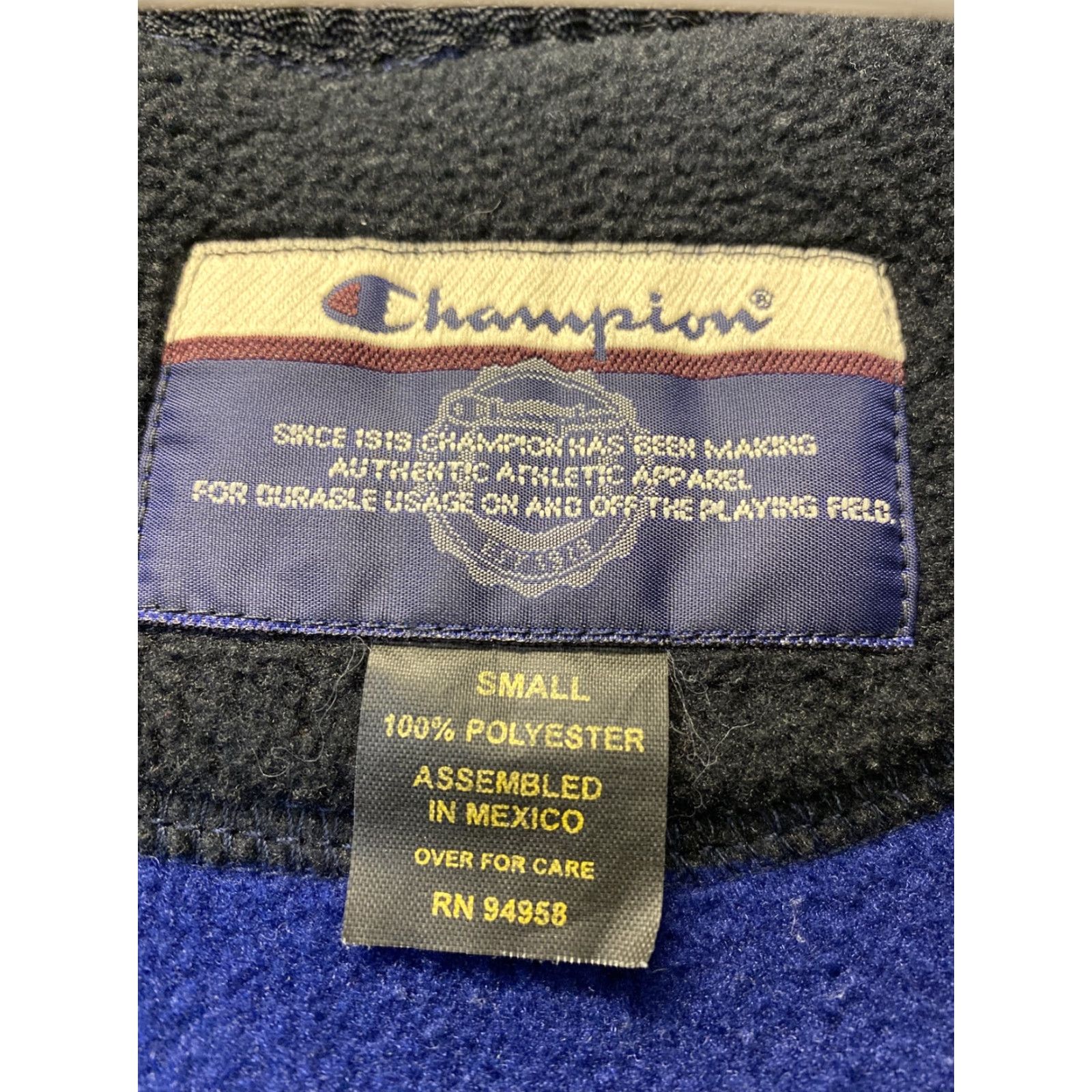 Champion VINTAGE Champion Vest Full Zip Fleece Outdoors Blue Men’s Size S Adults Unisex Pockets 90s 2000s Y2K Size US S / EU 44-46 / 1 - 5 Thumbnail
