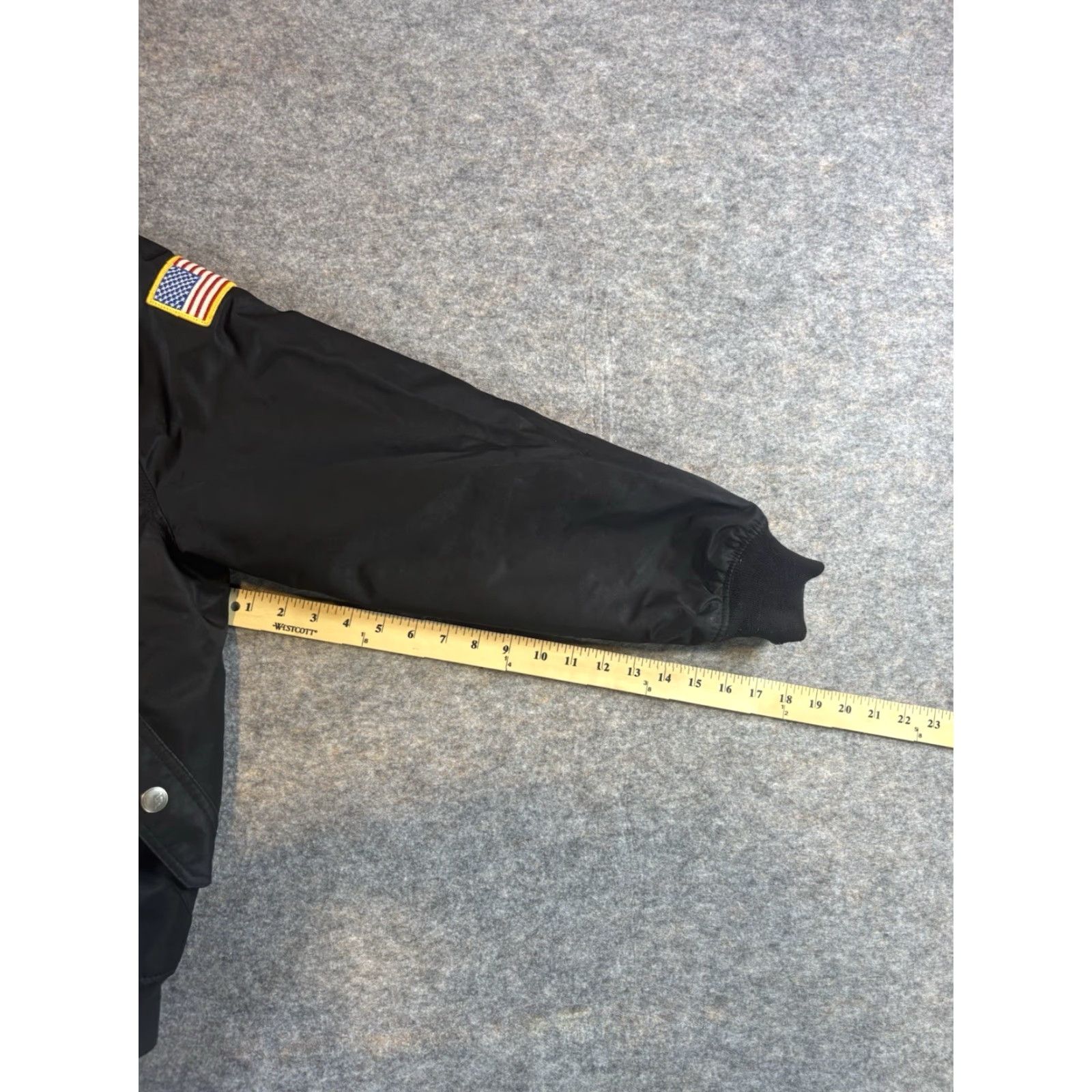 Vintage Snap-On Men's Black Hooded Work Jacket Canvas with American Flag Patch M Jacket Mens Black Canvas Hooded Work Jacket with Flag Patch Size US M / EU 48-50 / 2 - 4 Thumbnail