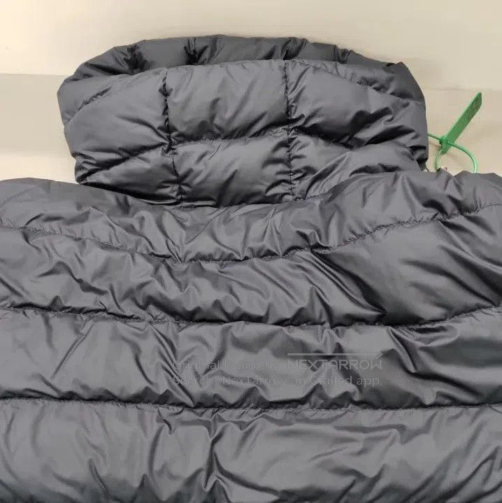 Moncler Moncler SESTRIERE Short Down Jacket. Size US S / EU 44-46 / 1 - 4 Thumbnail