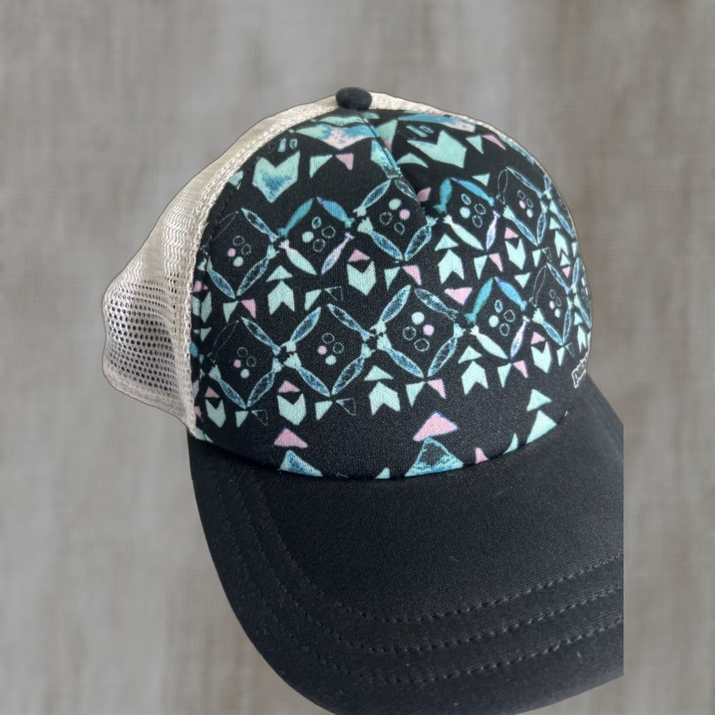 Patagonia Geometric Design Adjustable Trucker Hat Womens Multicolor Wave Worn Interstate