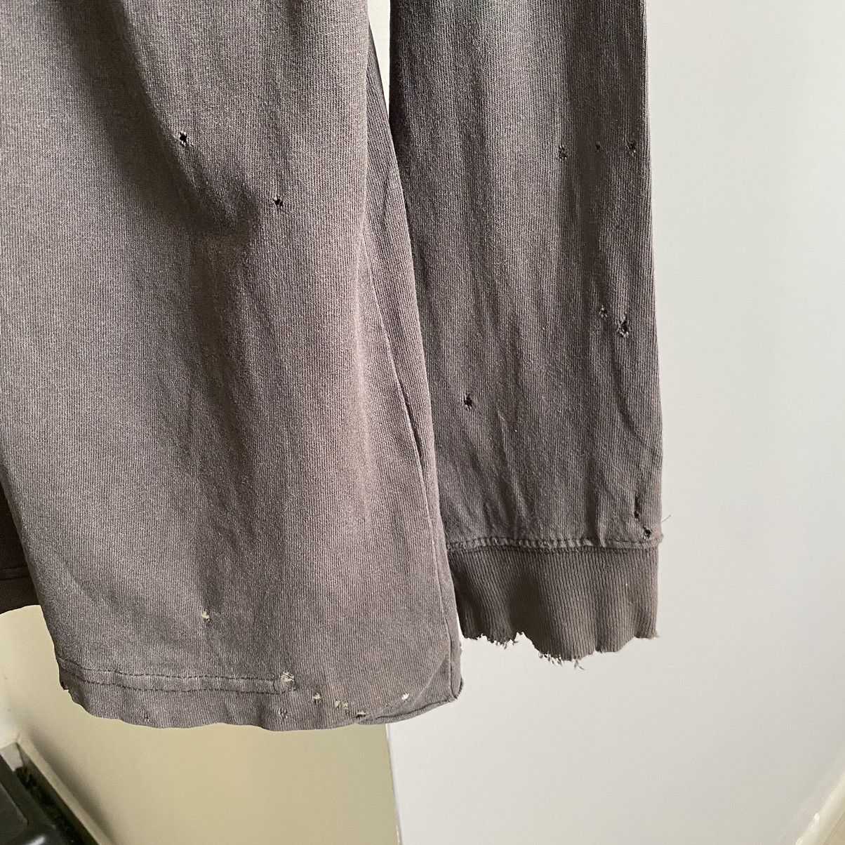 Carhartt Thrashed Faded Vintage Y2K Carhartt Pocket ERD GRUNGE L/S T Size US XL / EU 56 / 4 - 4 Thumbnail