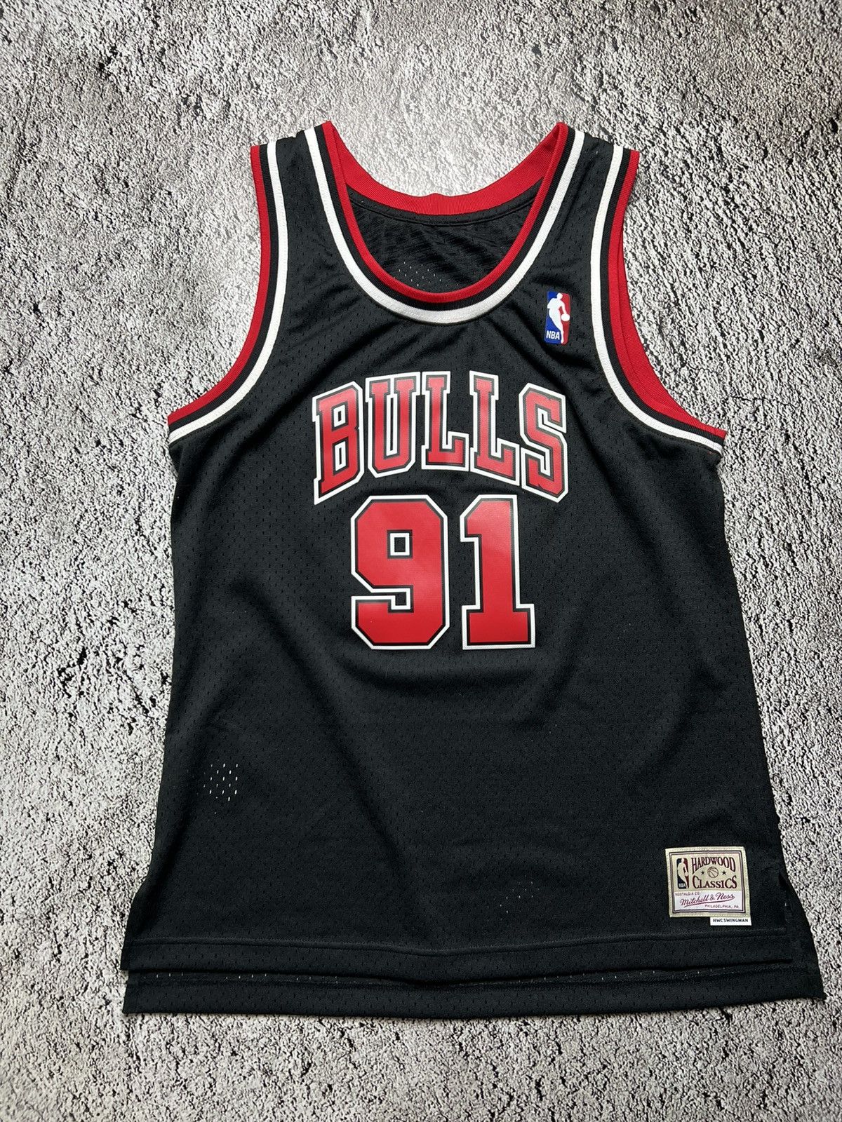 Mitchell & Ness 90’s Chicago Bulls NBA Dennis Rodman mitchell & ness jersey Size US S / EU 44-46 / 1 - 2 Thumbnail
