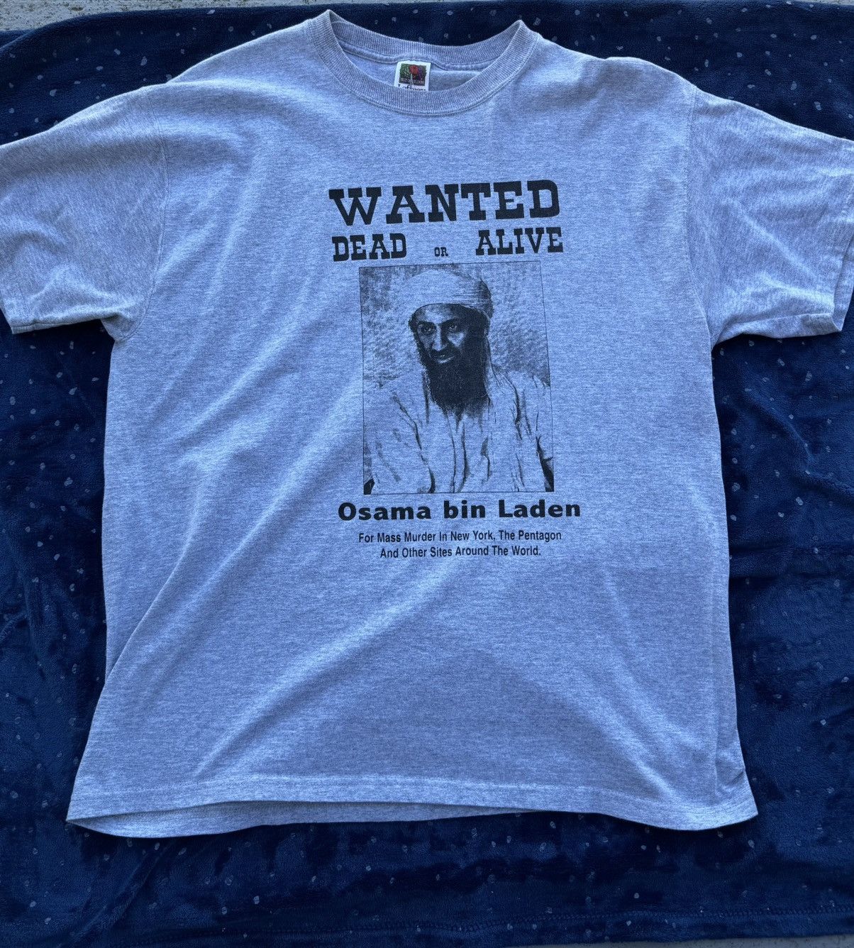 Vintage Osama wanted posted tee Size US L / EU 52-54 / 3 - 2 Thumbnail