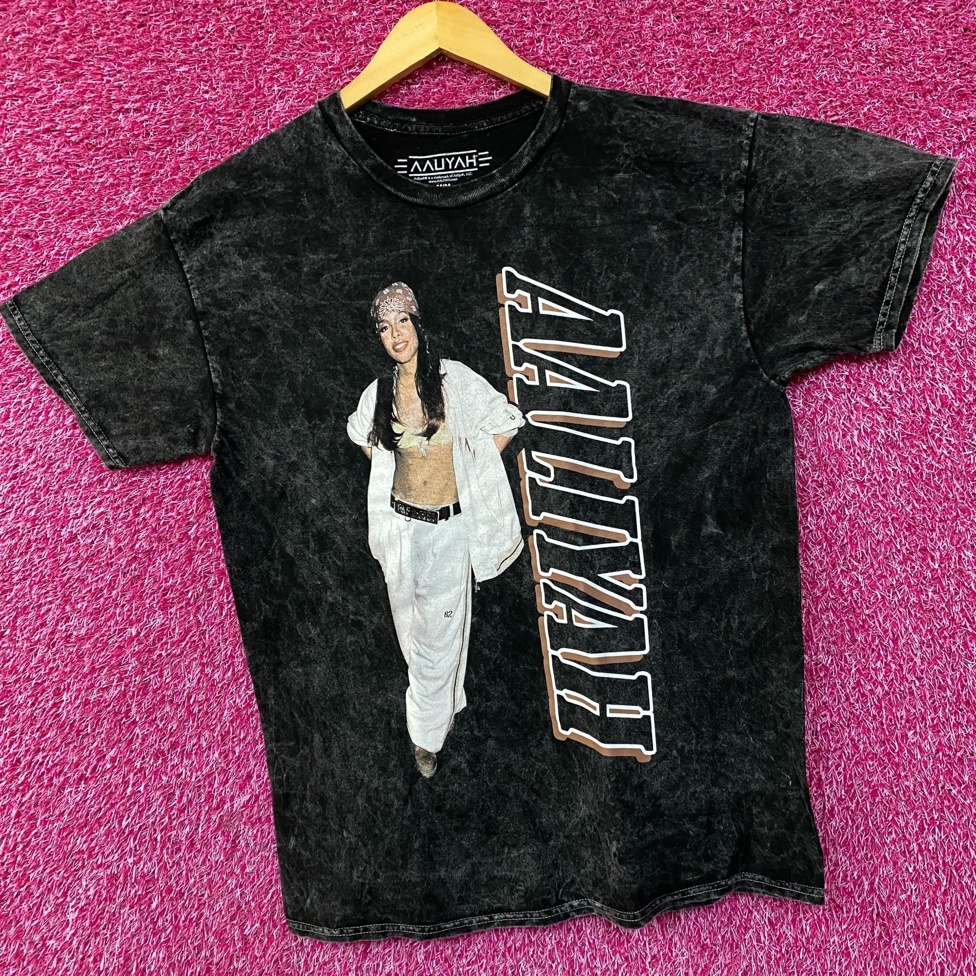 Other Aaliyah R&B Vintage-Style Washed Black T-Shirt Medium Size US M / EU 48-50 / 2 - 3 Thumbnail