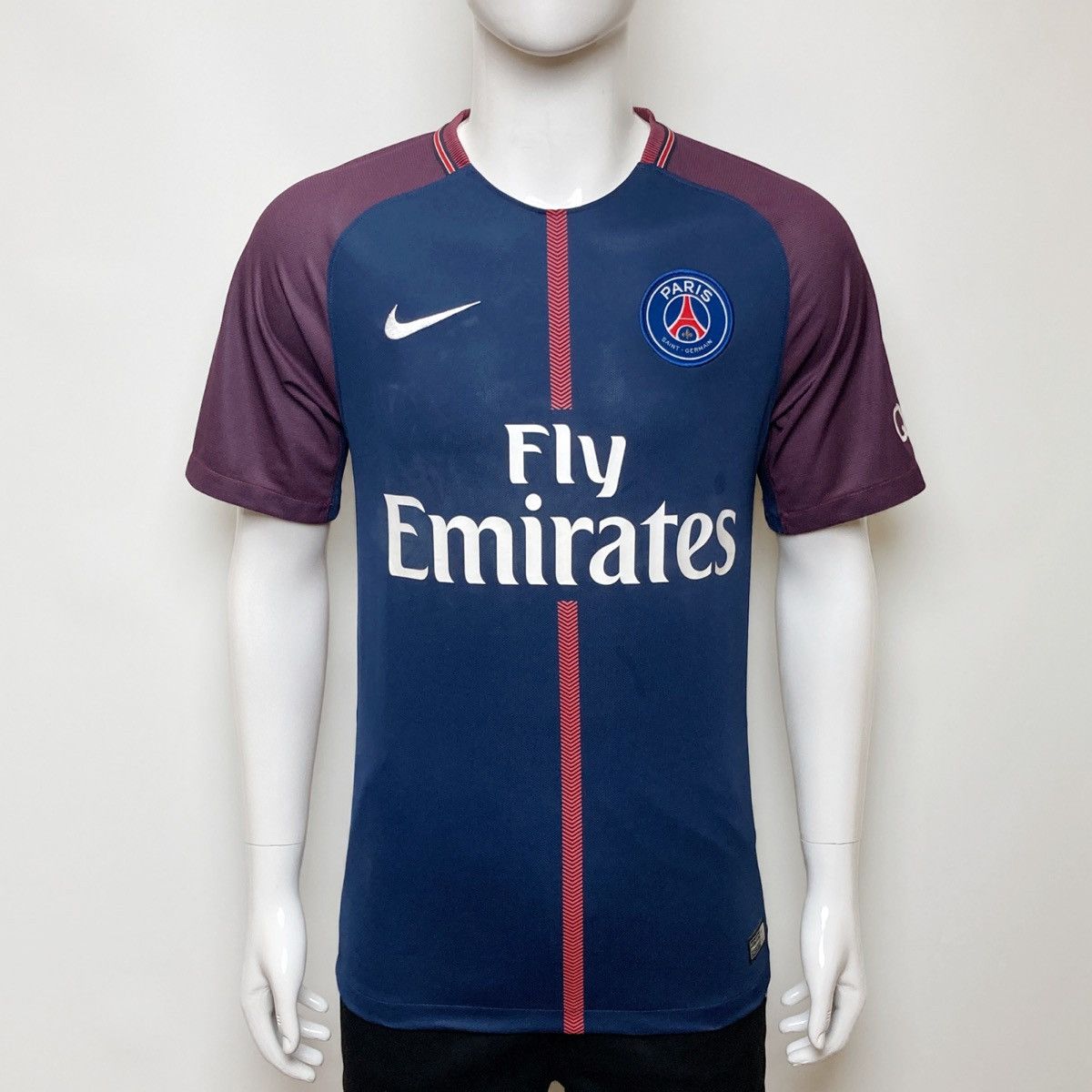 Nike Soccer Jersey PSG Home 2017-18 Nike 847269-429 Size US S / EU 44-46 / 1 - 1 Thumbnail