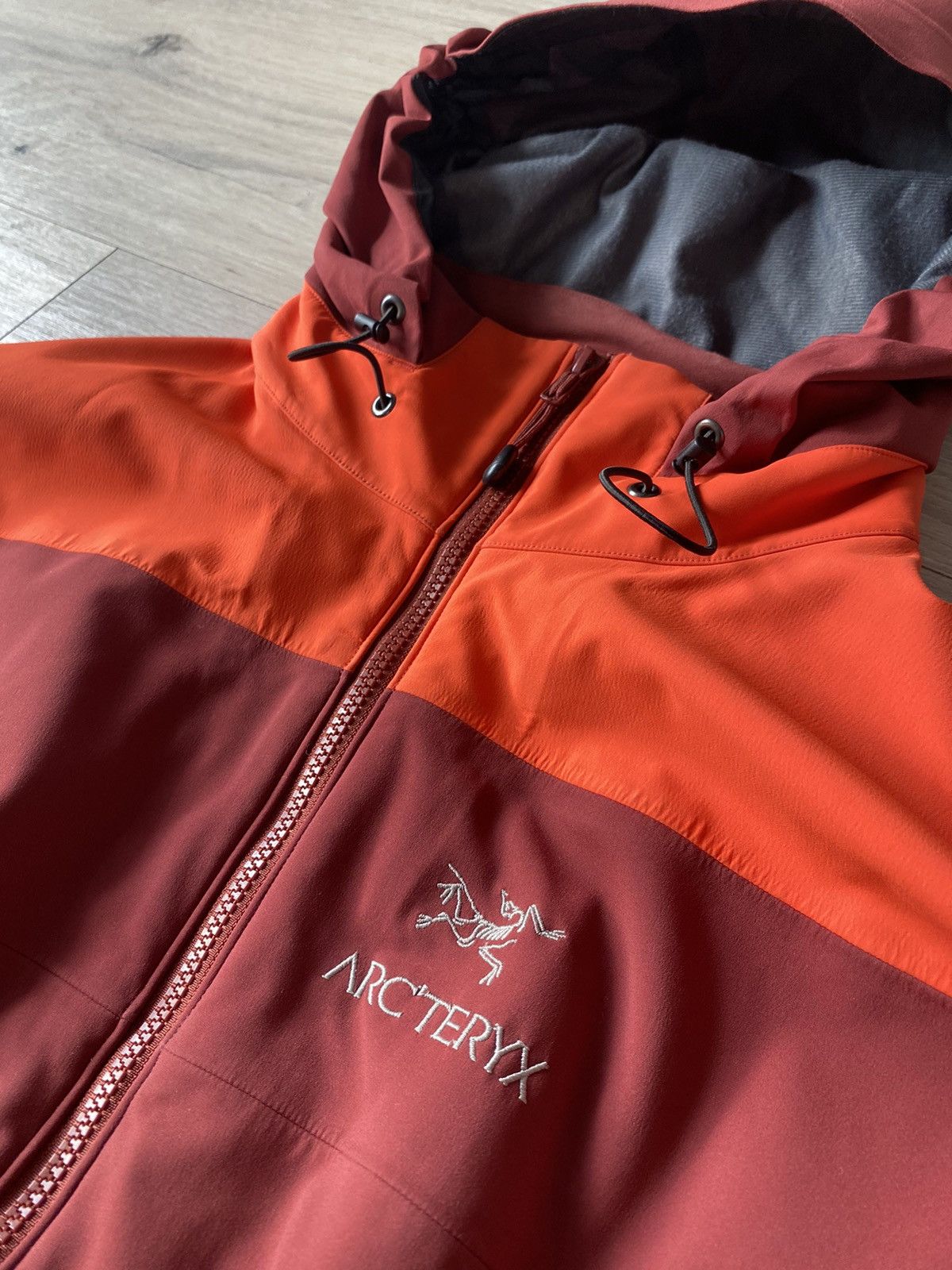 Arc'teryx Vintage Arcteryx Softshell Waterproof Jacket Size XL Size US XL / EU 56 / 4 - 3 Thumbnail