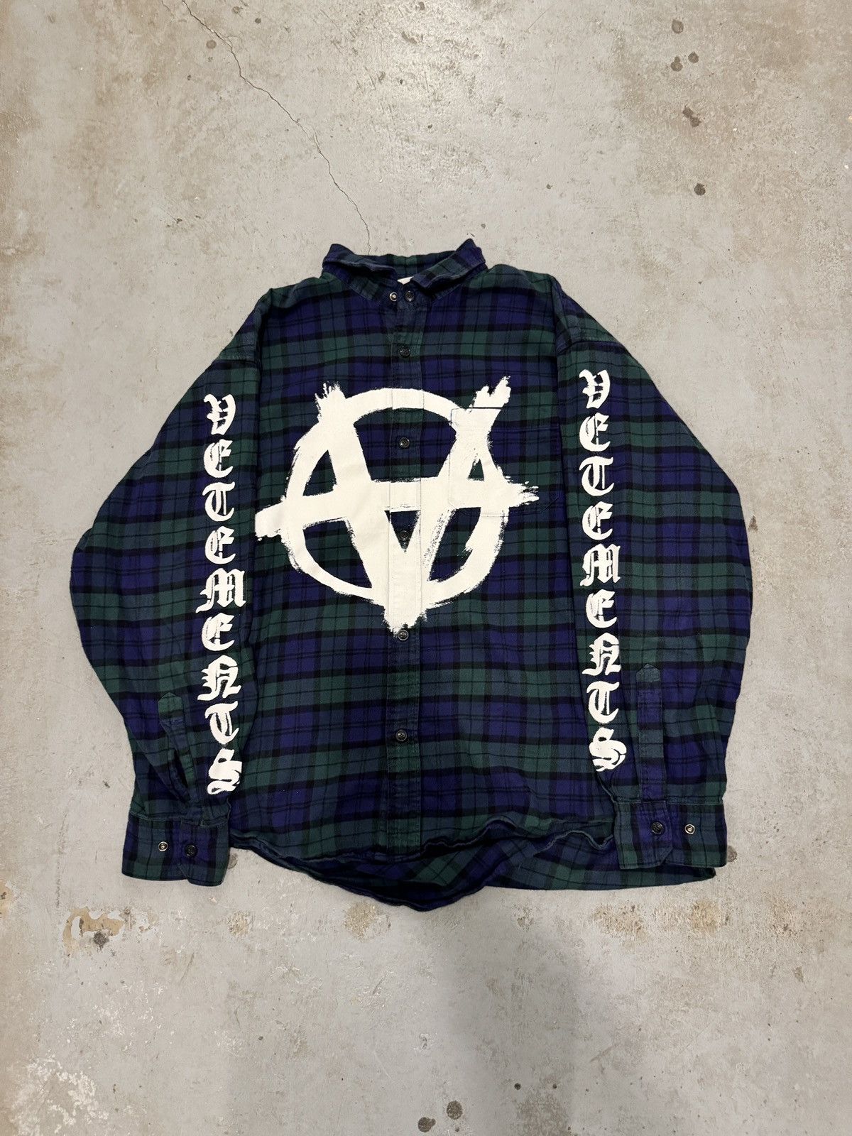 Vetements *RARE* VETEMENTS ANARCHY GOTH FLANNEL SHIRT GVASALIA Size US M / EU 48-50 / 2 - 6 Thumbnail