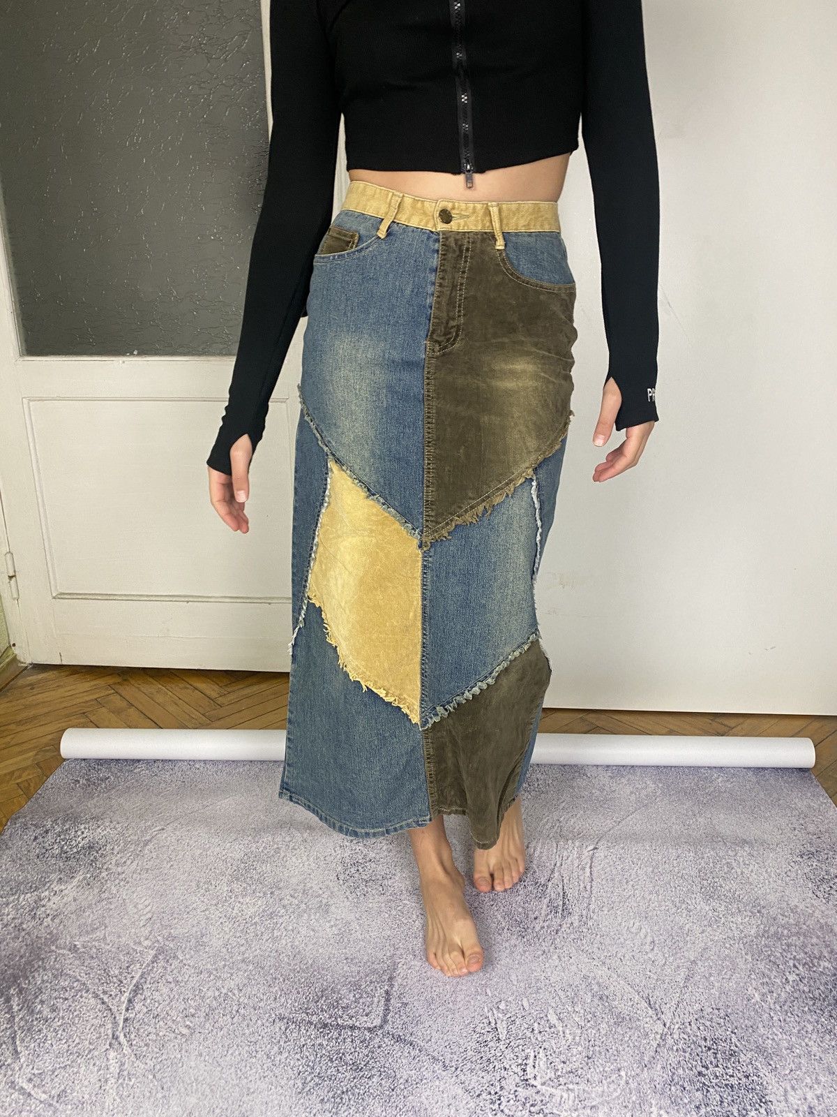 Japanese Brand Vintage Denim Patchwork Midi Skirt Y2K Size 36" / US 14 / IT 50 - 7 Thumbnail