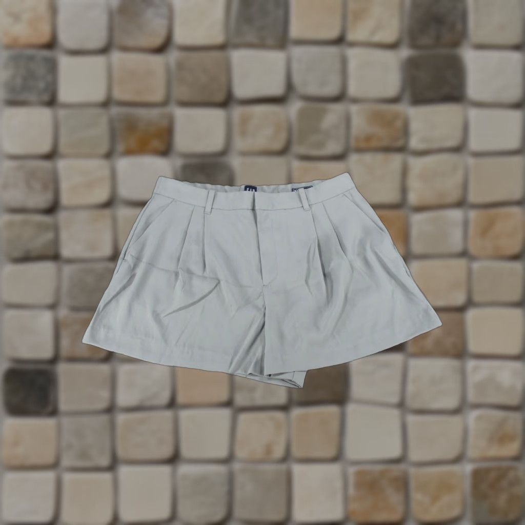 Gap VINTAGE Gap Shorts Womens XL 365 High Rise Gray Pleated Front NEW Size 40" / US 18 - 1 Thumbnail