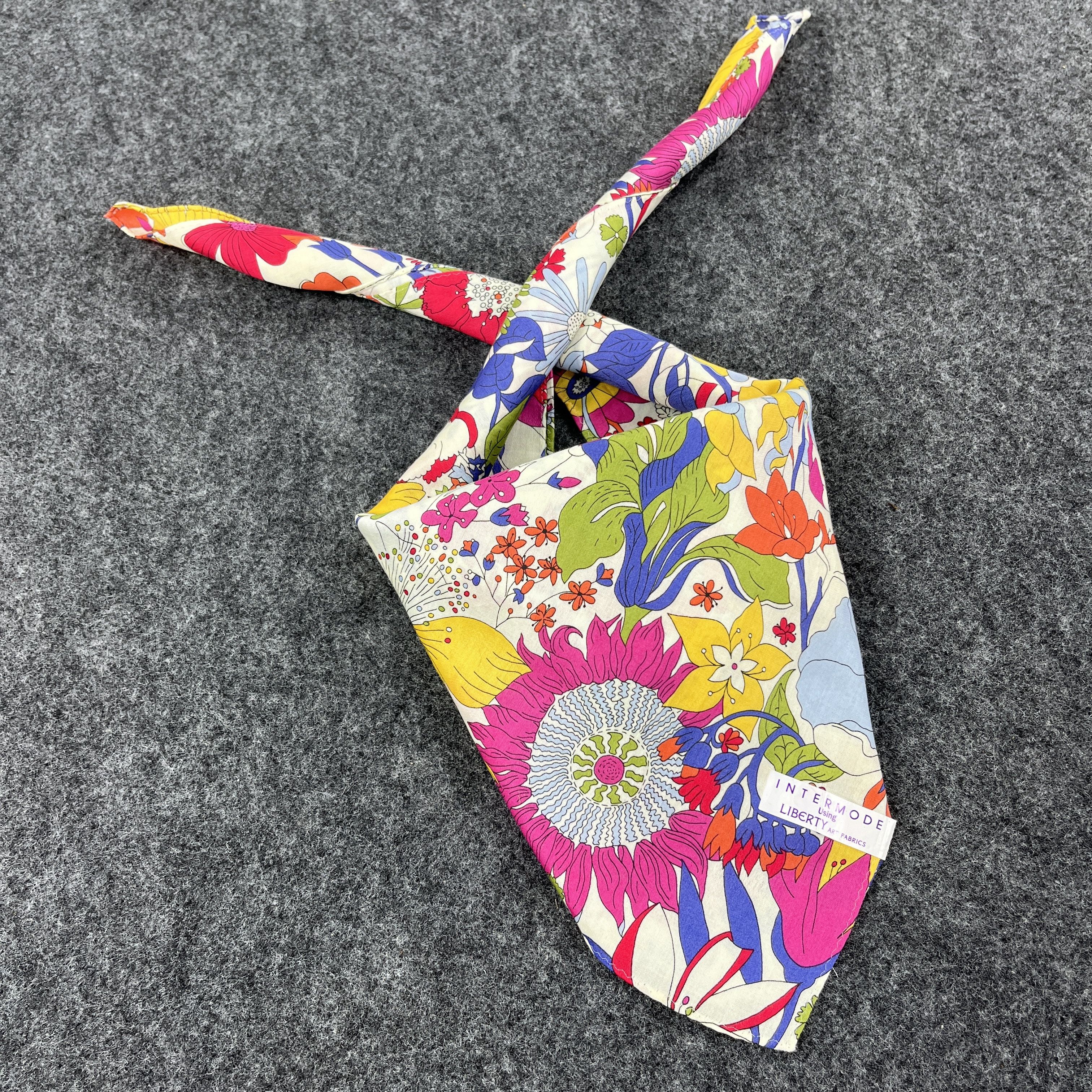 Liberty Liberty Floral Handkerchief / Bandana / Neckerchief B349 Size ONE SIZE - 9 Thumbnail