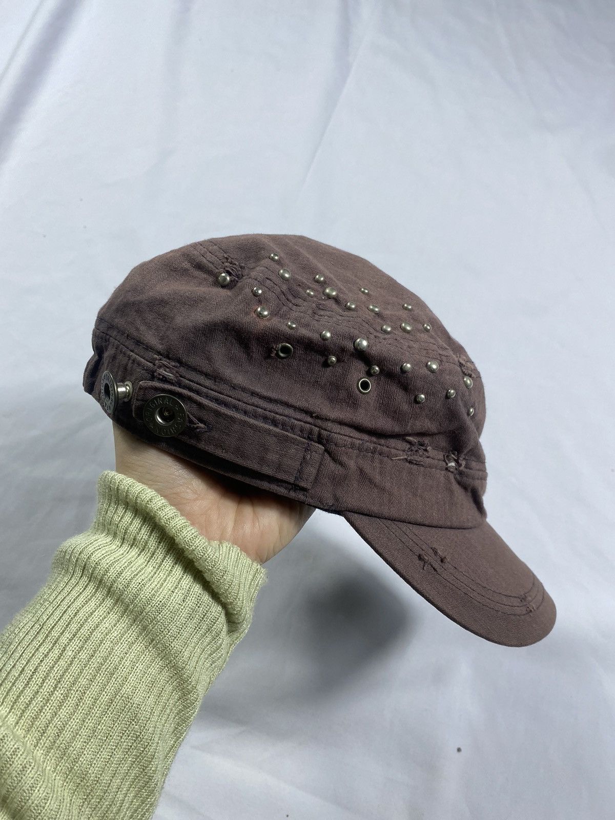 20471120 Two Fold Distressed Studded Commando Coded HAT Ifsix style Size ONE SIZE - 4 Thumbnail