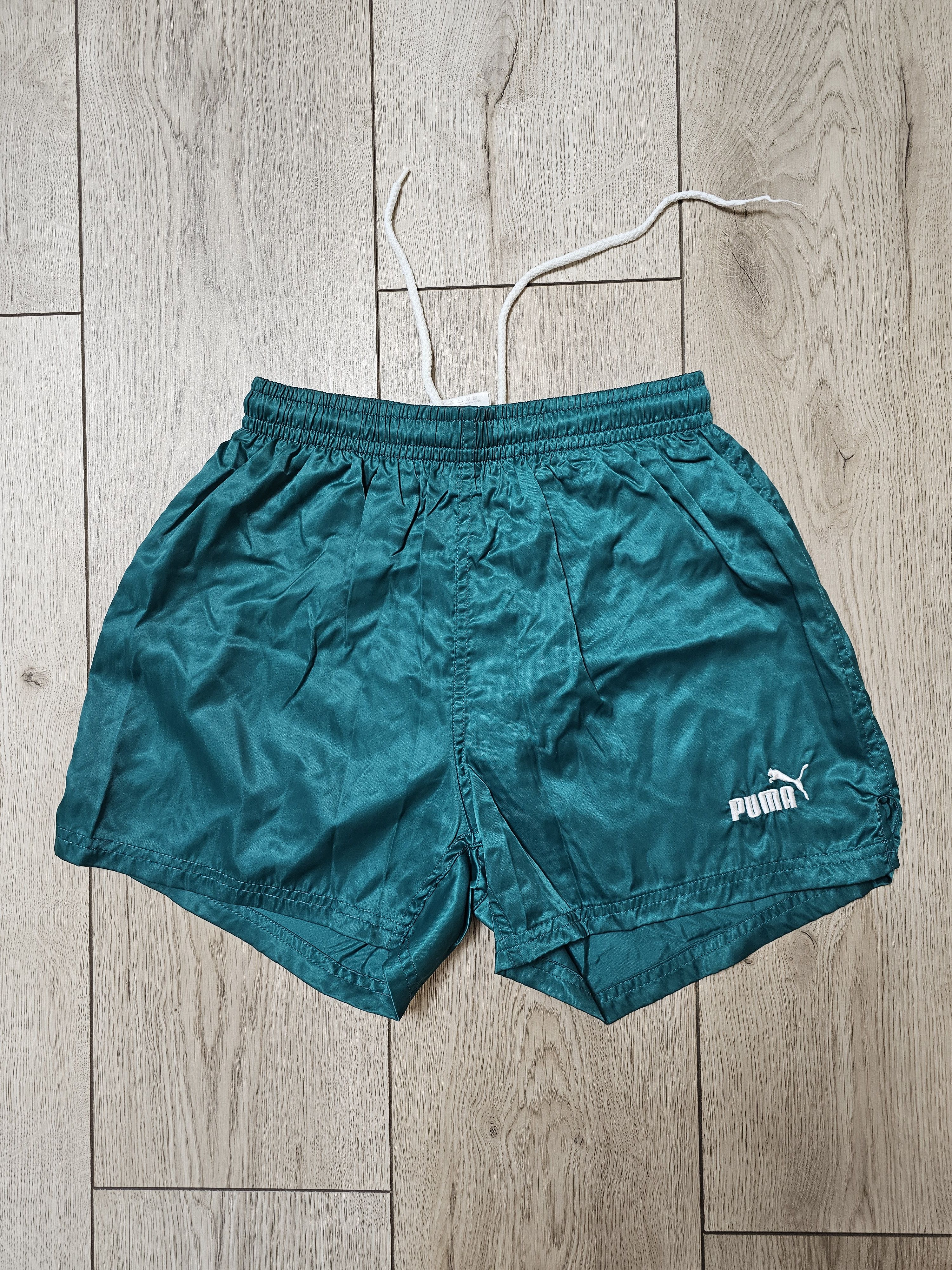 Puma PUMA SHORTS VINTAGE NYLON GREEN 90 SPRINTER RUNNING SHORTS S Size US 32 / EU 48 - 1 Thumbnail