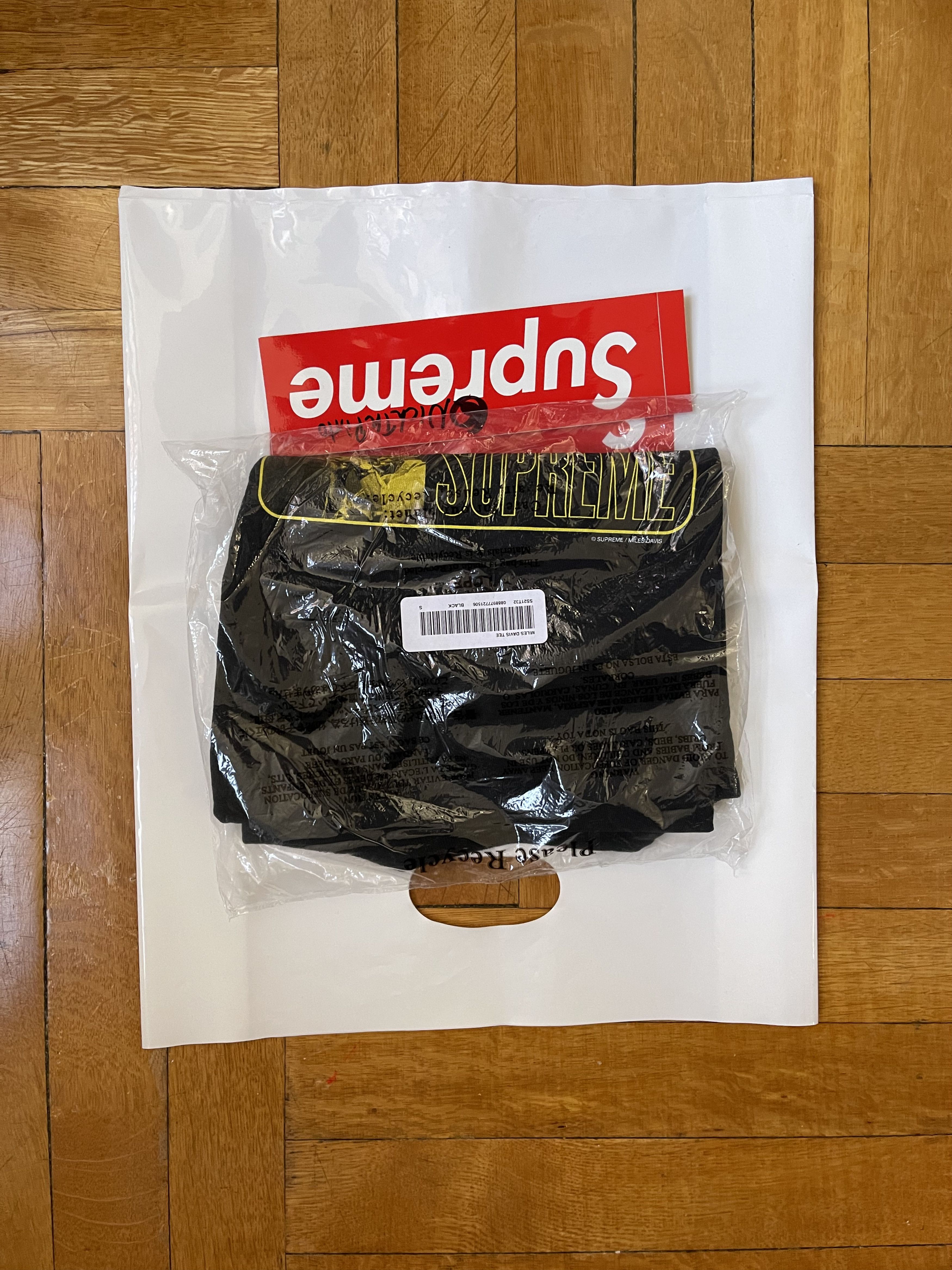 Supreme Miles Davis Tee Size US S / EU 44-46 / 1 - 1 Thumbnail