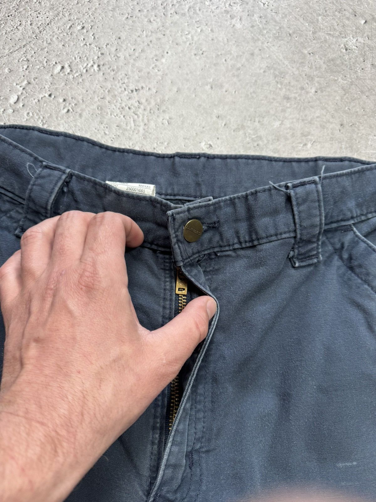 Carhartt Carhartt Distressed Carpenter Work Pants Navy Blue 36x32 Size US 36 / EU 52 - 13 Thumbnail