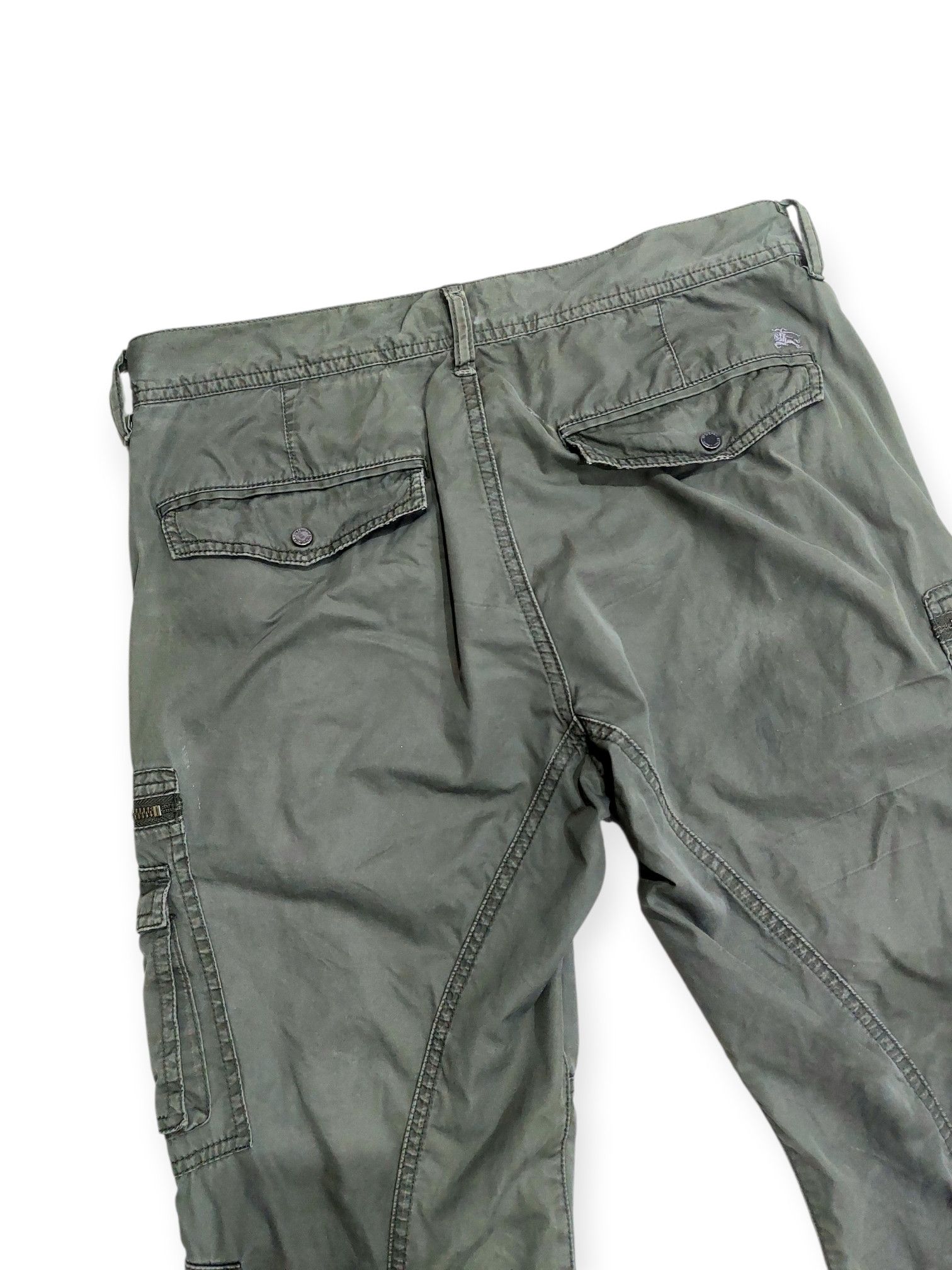 Burberry Japanese Y2K Burberry Black Label Multipocket Cargo Pants Size US 30 / EU 46 - 14 Thumbnail