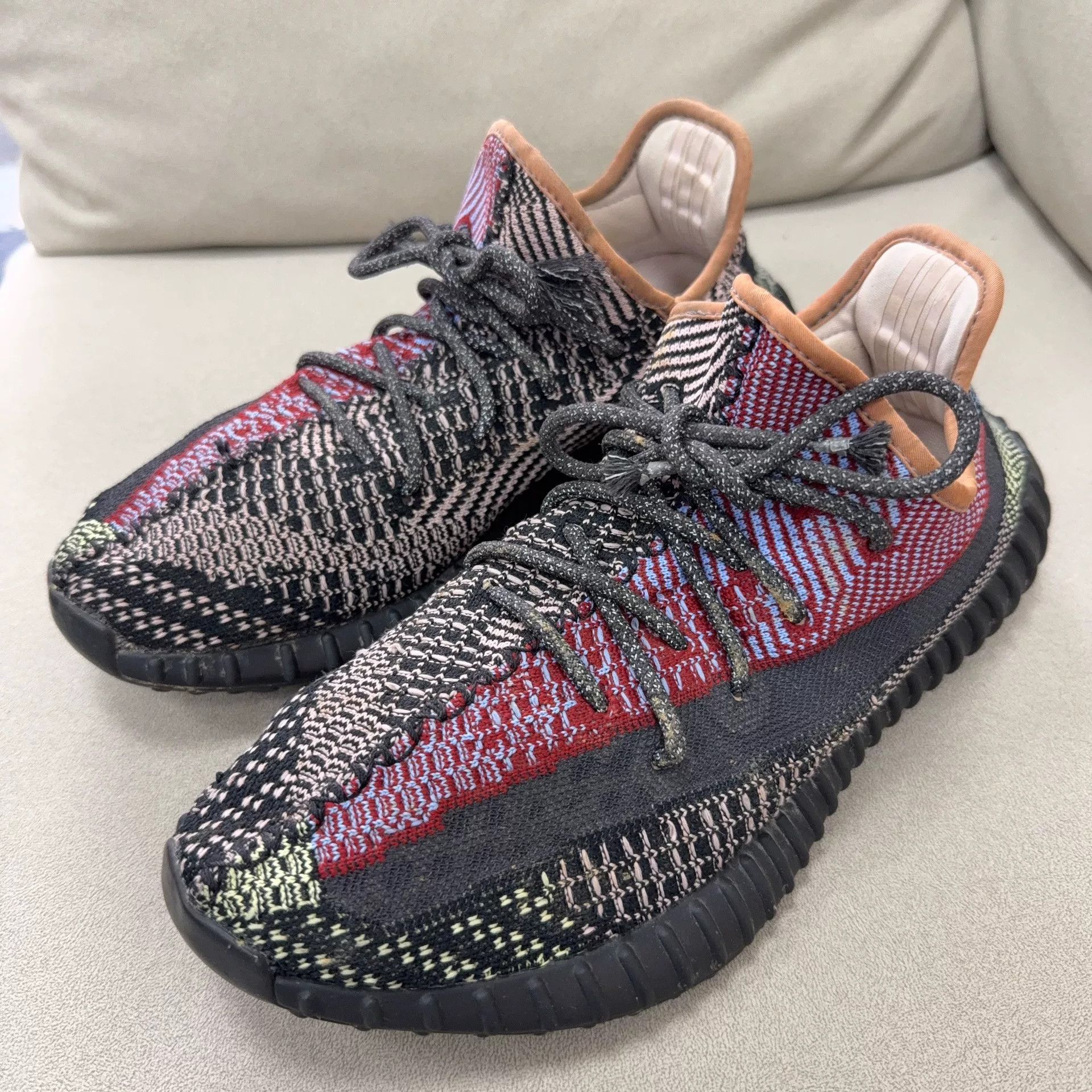 Yeezy Yeezy Black Lowtop Sneakers 45 Men Size US 11.5 / EU 44-45 - 1 Thumbnail