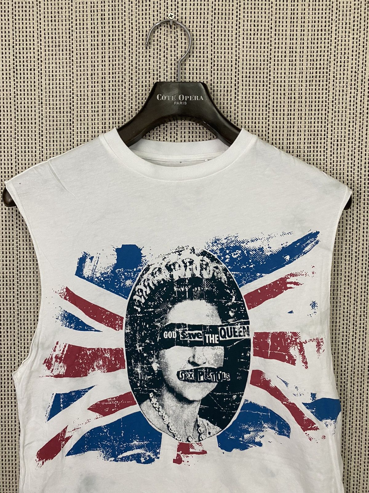 Japanese Brand × Uniqlo Sex pistols x uniqlo god save the queen tshirt sleeveless Size US M / EU 48-50 / 2 - 6 Thumbnail