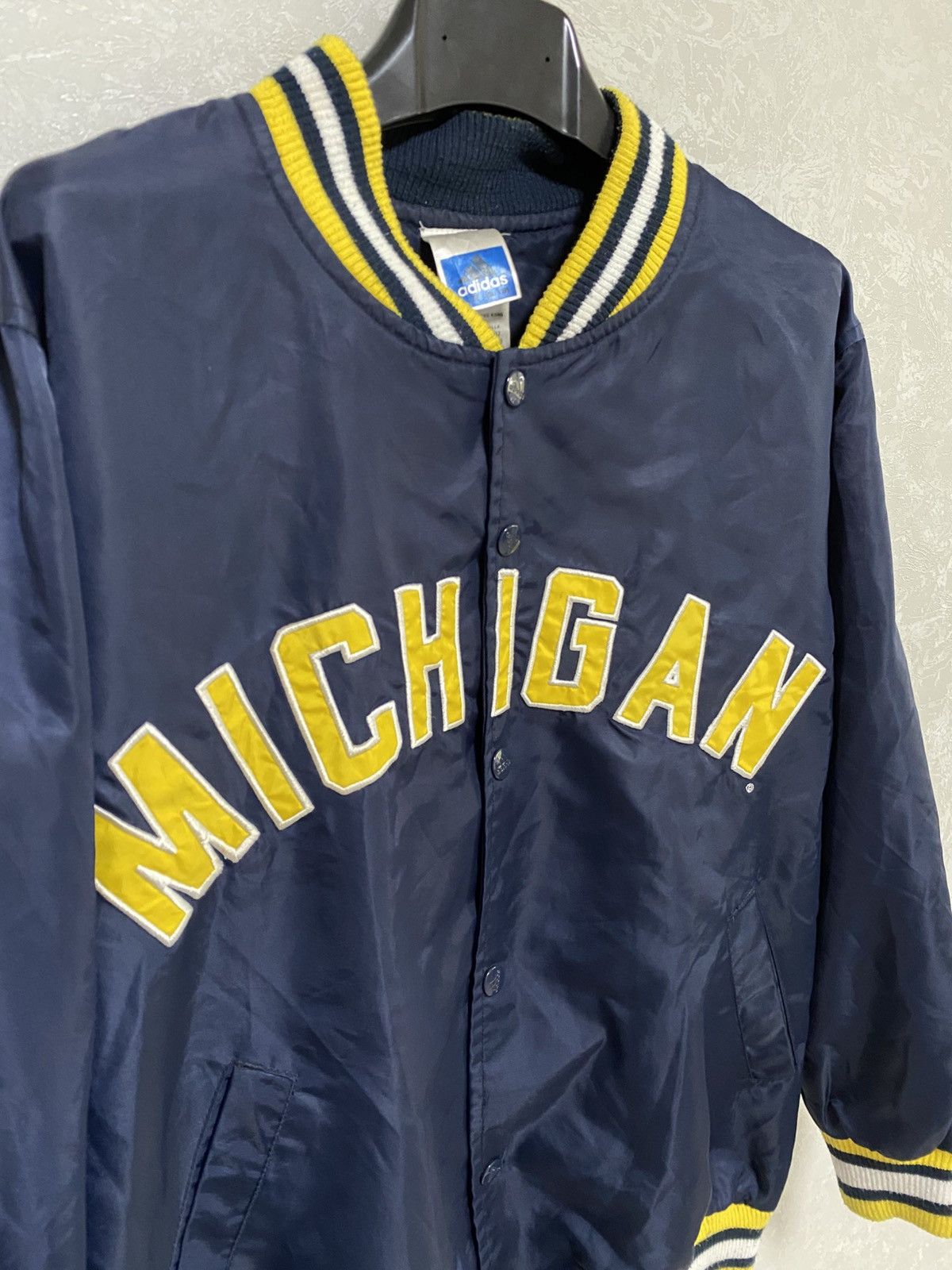Adidas Vintage 80s Adidas made in Hong Kong Michigan Wolverines Size US M / EU 48-50 / 2 - 2 Thumbnail