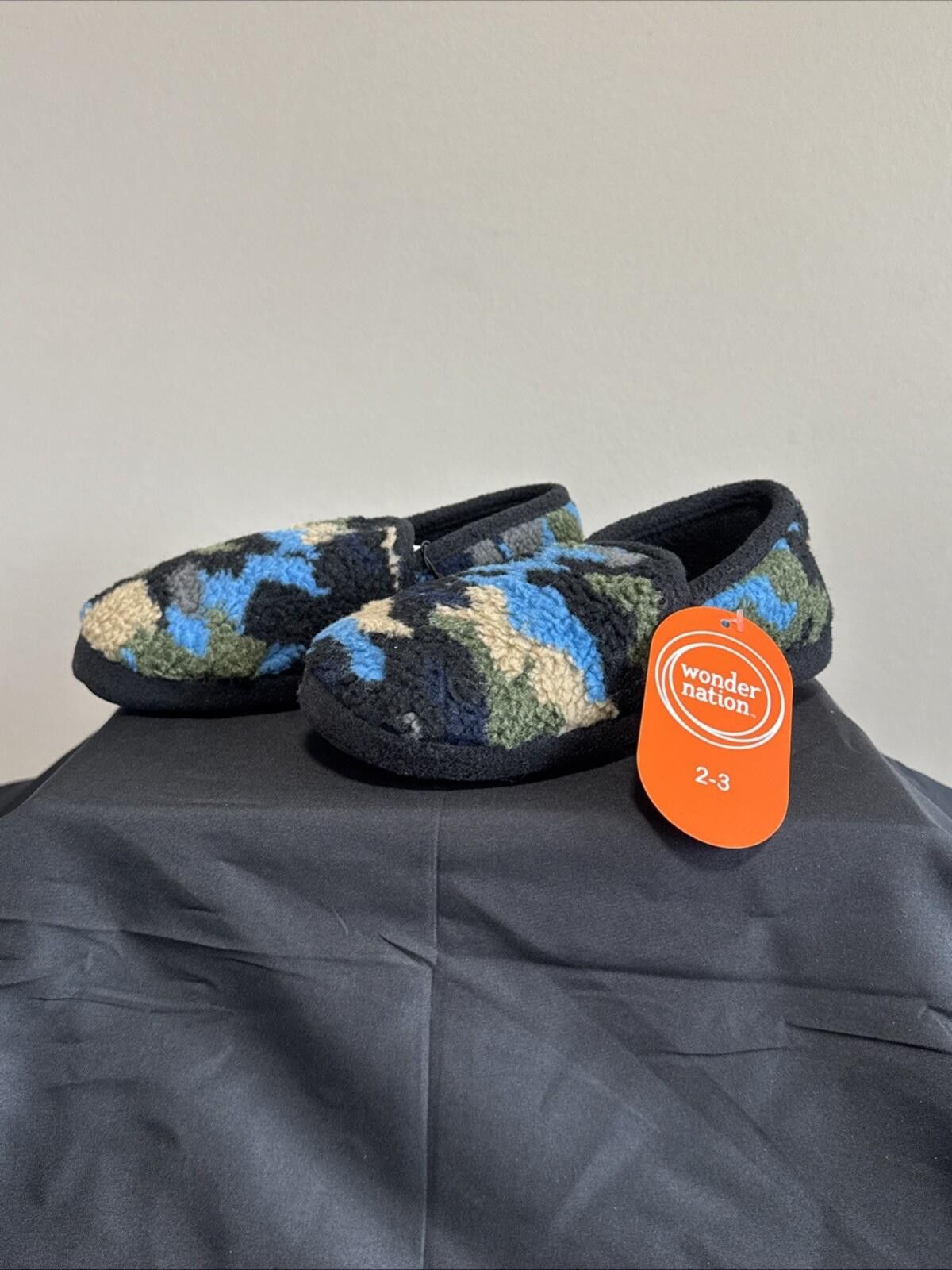 Other Wonder Nation Toddler Boys' Camo Slipper Size 2-3 (360) Size US 5 / EU 37 - 1 Thumbnail