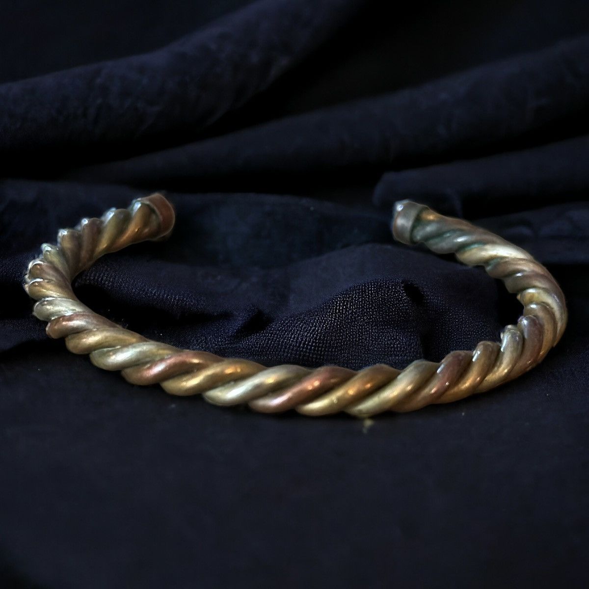 Vintage Vintage pewter and copper twist cuff bracelet Size ONE SIZE - 1 Thumbnail