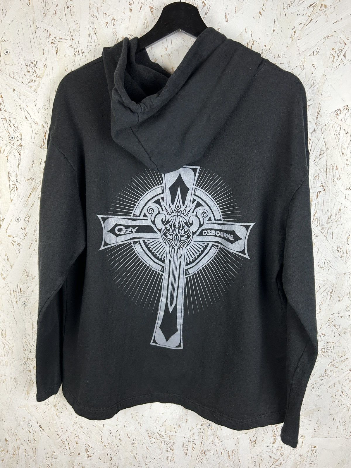 Band Tees Vintage Ozzy Osbourne Face Cross Boot Hoodie Metal Black ~S Size US S / EU 44-46 / 1 - 5 Thumbnail