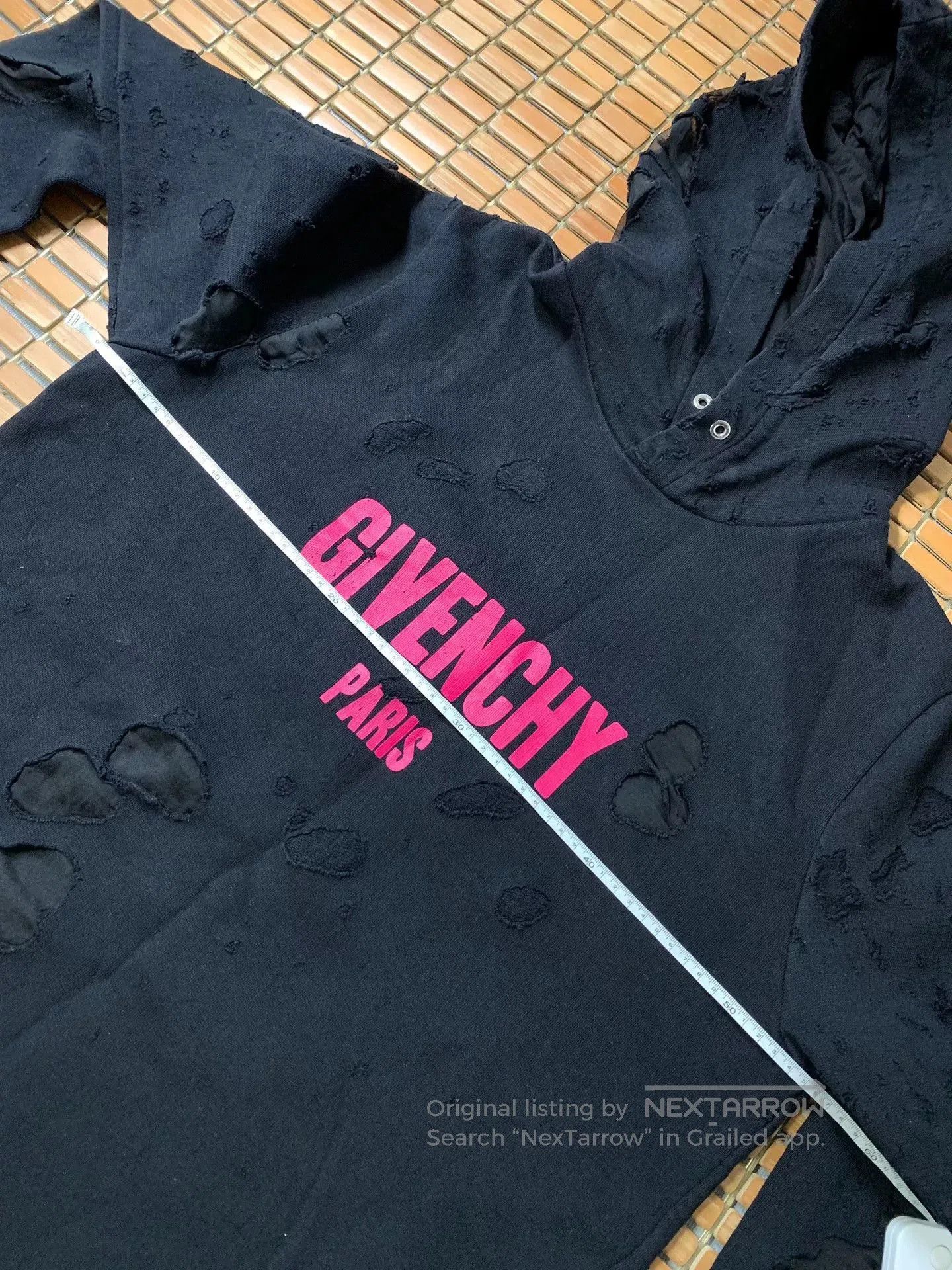 Givenchy Givenchy Pink Logo Distressed Hoodie. Size S / US 4 / IT 40 - 6 Thumbnail