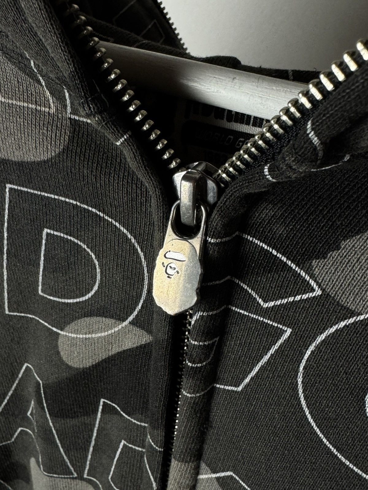 Bape Bape txt shark hoodie Size US L / EU 52-54 / 3 - 4 Thumbnail
