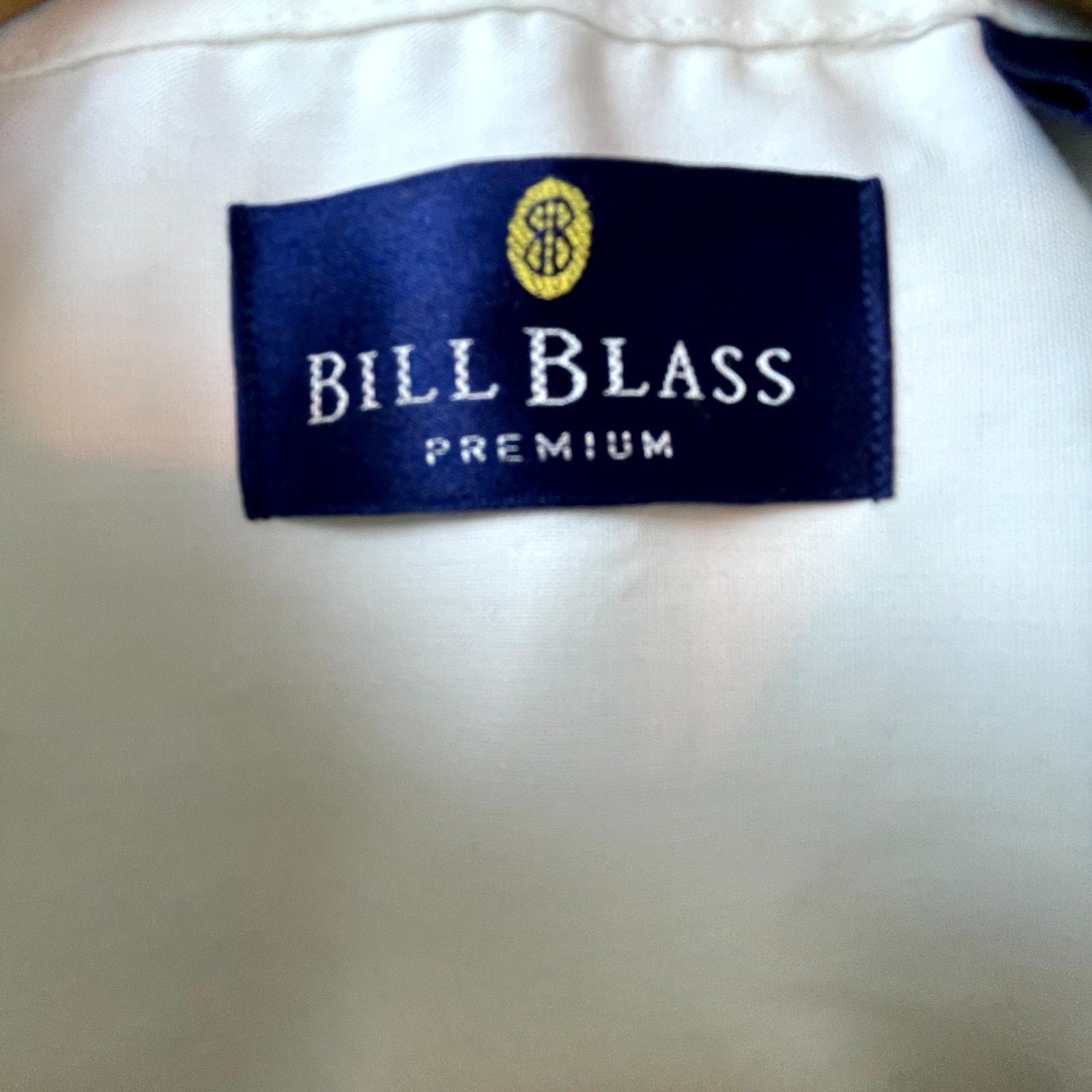 Bill Blass Bill Blass Wrinkle Free Shirt Mens XL White Logo Button Down Size US XL / EU 56 / 4 - 3 Thumbnail