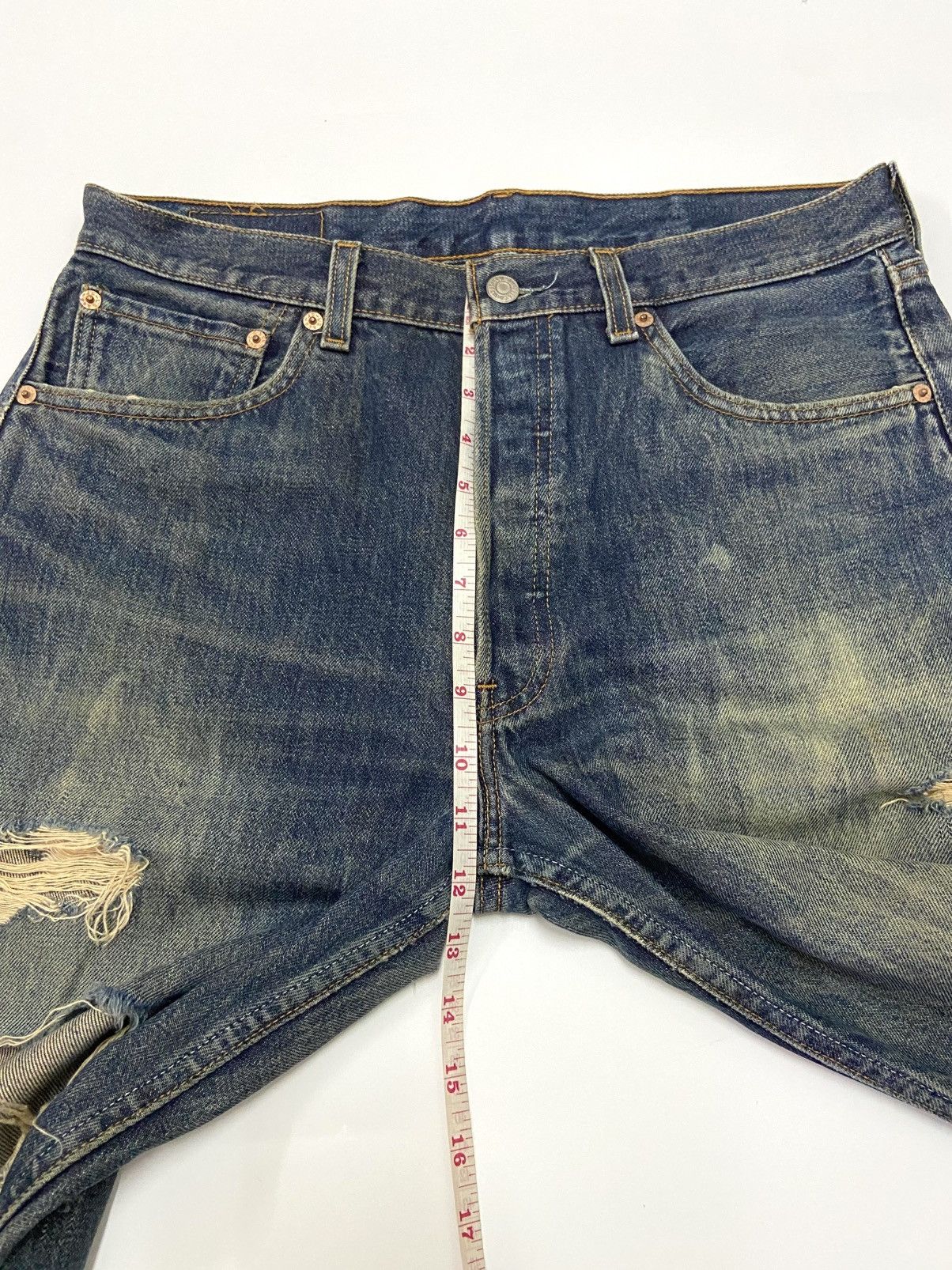 Levi's LEVI'S 501 DISTRESSED JEANS Size US 33 - 11 Thumbnail