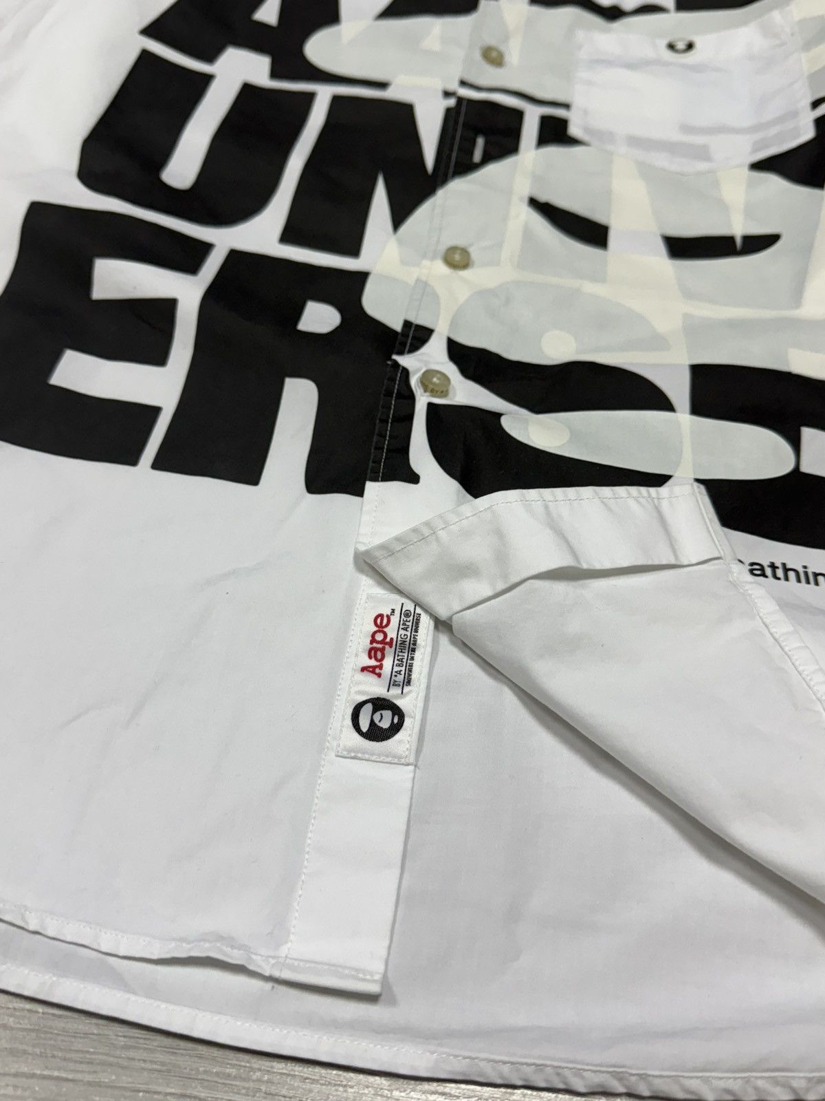 Aape Aape by Bape white and camo button up universe Size US L / EU 52-54 / 3 - 6 Thumbnail