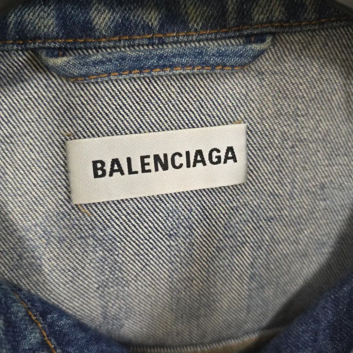Balenciaga Balenciaga Back Logo Denim Jacket Size US M / EU 48-50 / 2 - 3 Thumbnail