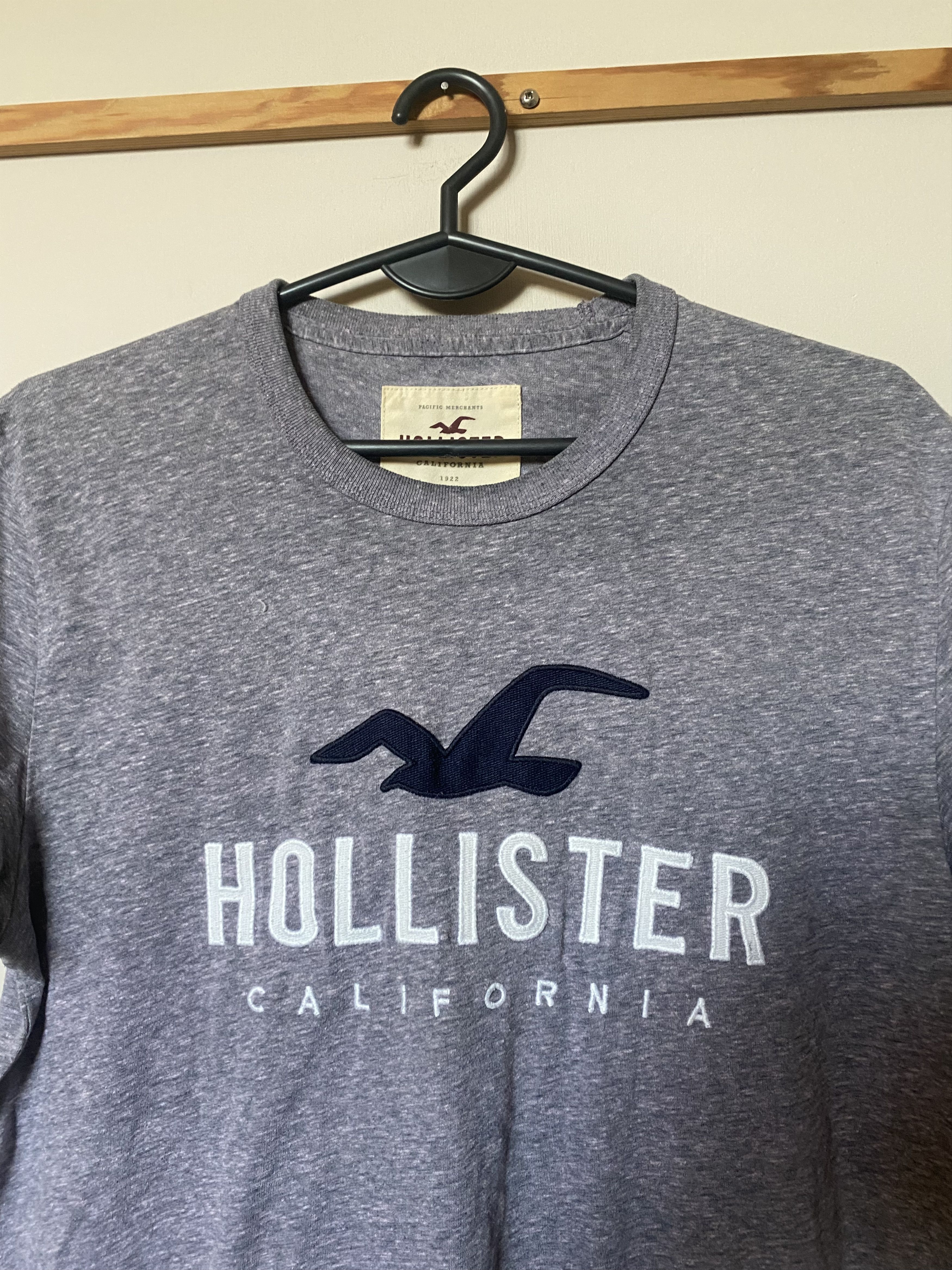 Hollister Men's T-shirt - HOLLISTER - S/M - SALE Size US S / EU 44-46 / 1 - 3 Thumbnail