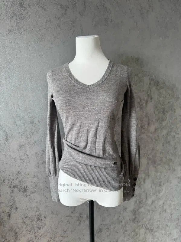 Burberry Burberry Gray Wool Long Sleeve Sweater. Size M / US 6-8 / IT 42-44 - 2 Thumbnail