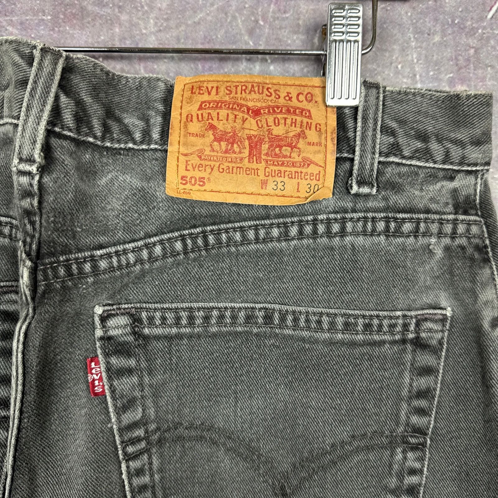Levi's × Vintage 90s Faded Black Painter Levi's 505 Denim Jeans 32x29 0758 Size US 32 / EU 48 - 7 Thumbnail
