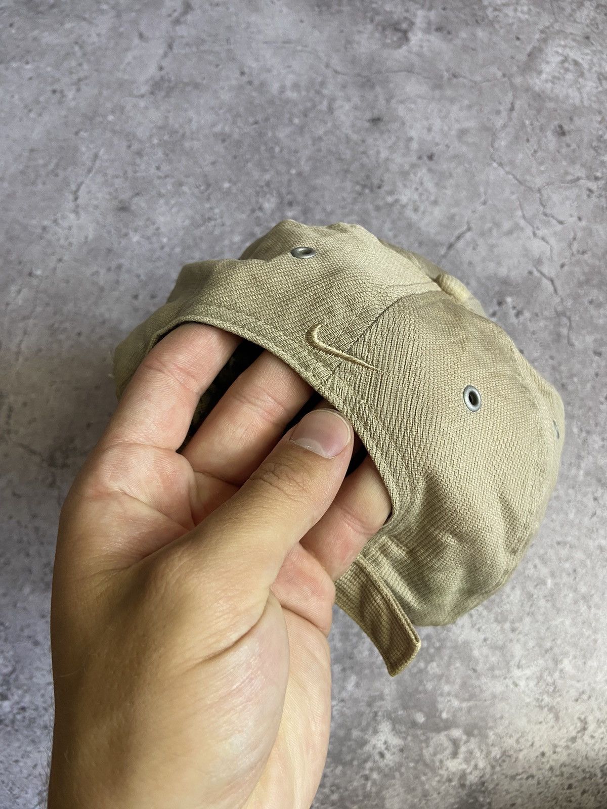 Nike Nike Vintage Beige Cap OS Metal Logo Size ONE SIZE - 6 Thumbnail