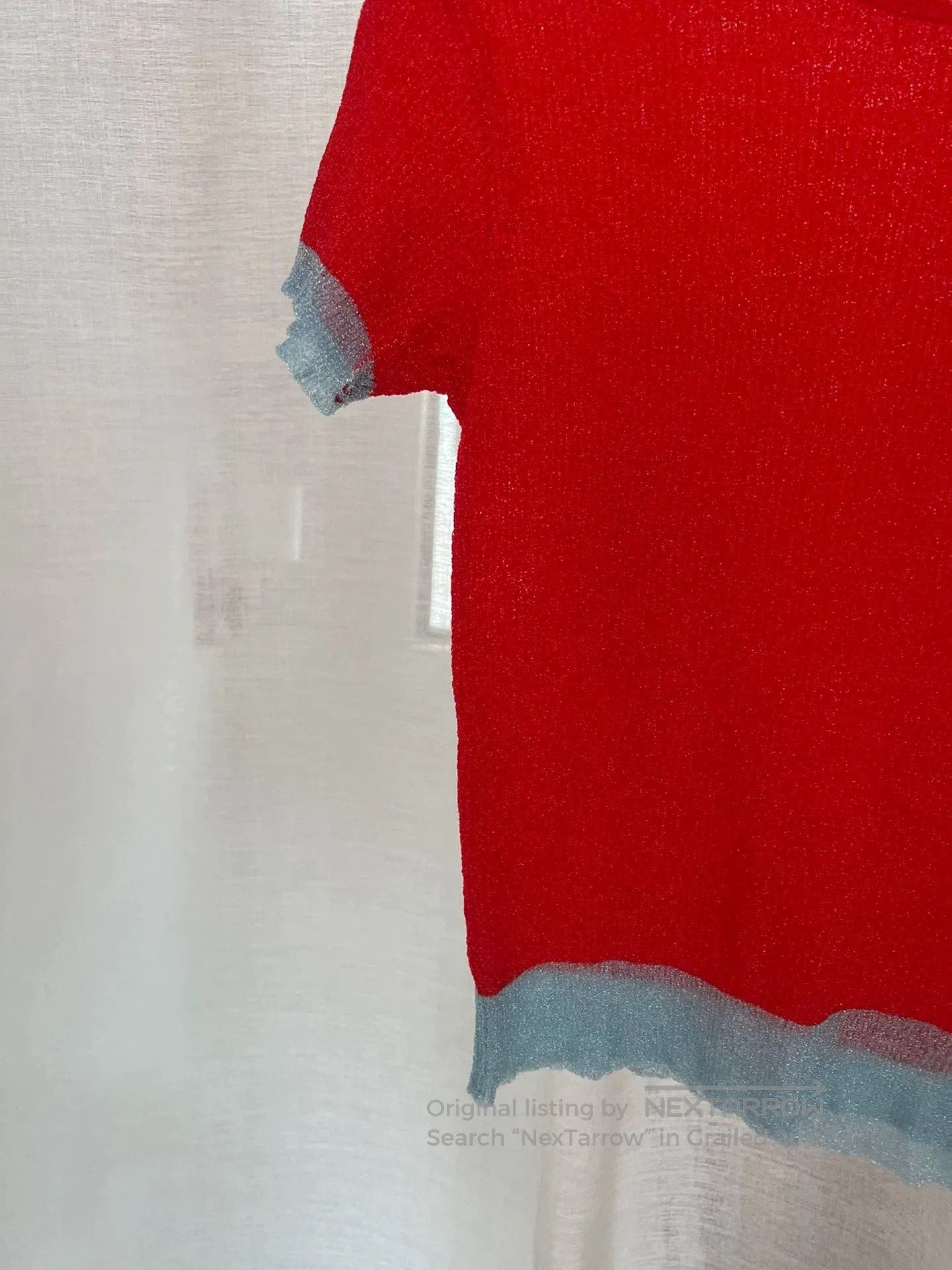 Comme des Garcons red short sleeve color-blocked top. Size US M / EU 48-50 / 2 - 4 Thumbnail