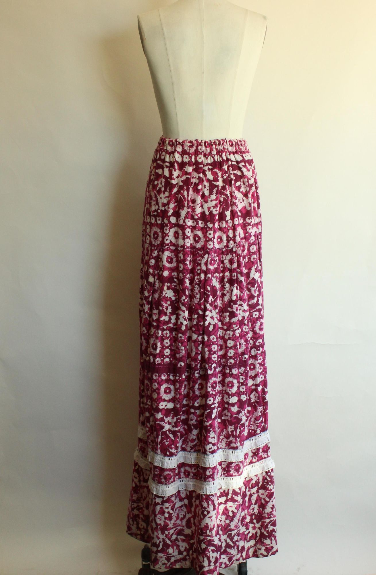 Vintage Vintage 1960s 1970s Maxi Skirt, Volup Pink & Purple Ethnic F Size 32" / US 10 / IT 46 - 10 Thumbnail