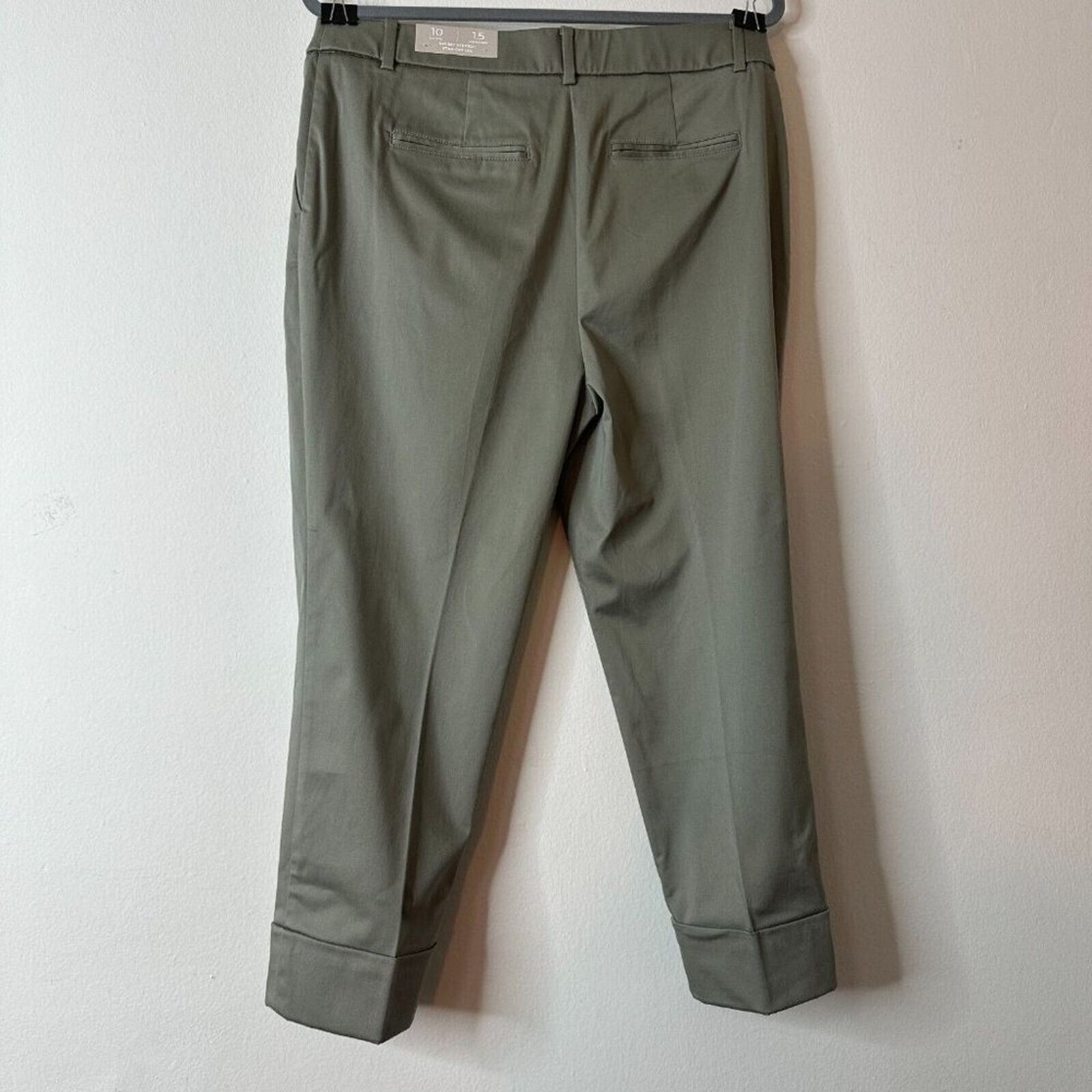 Chicos NWT Chico's Stretch Straight Cuffed Crop Pant Olive Gray 10 Size 32" / US 10 / IT 46 - 2 Thumbnail